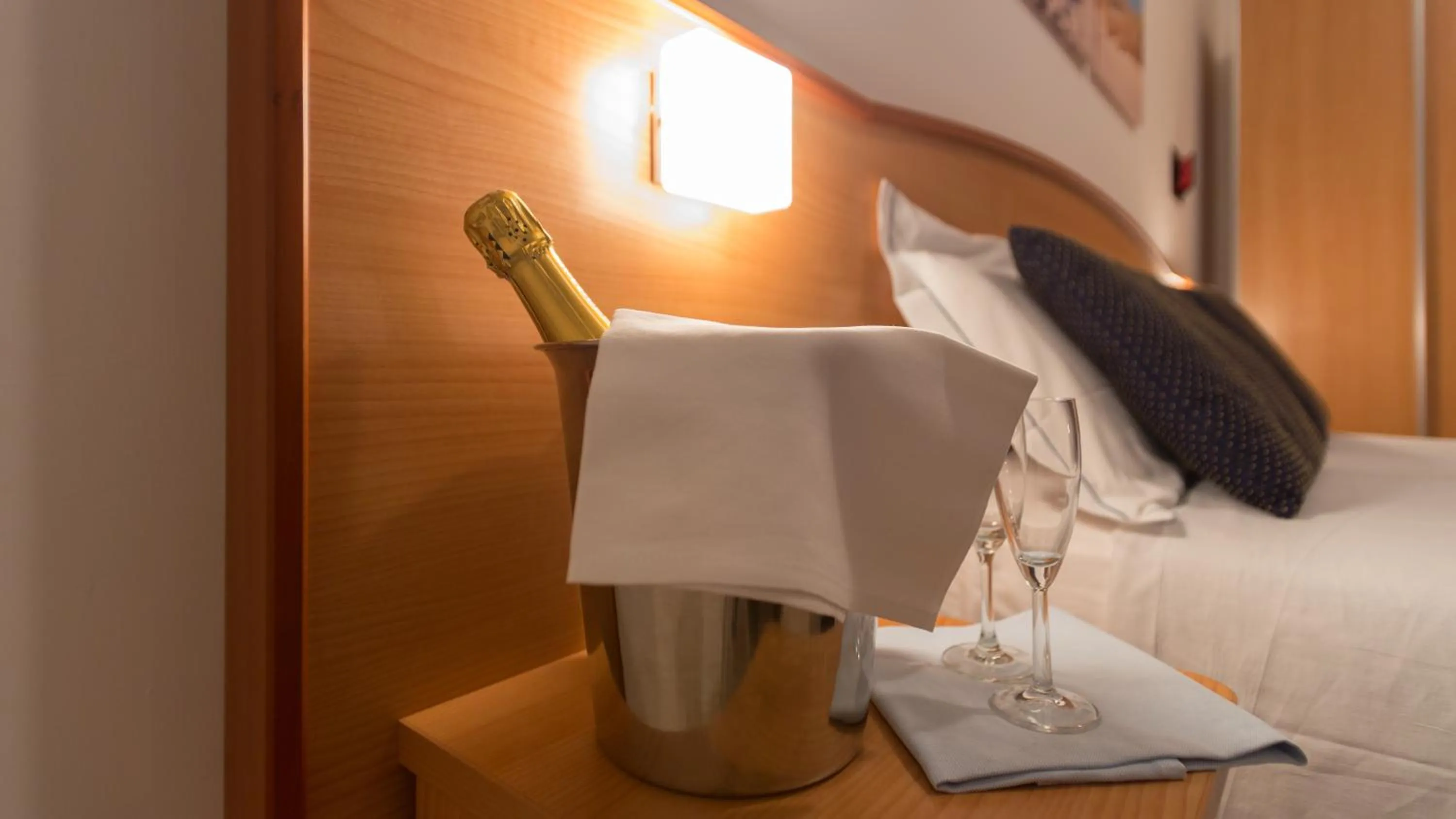 Decorative detail, Bed in Hotel Mare Blu -- boutique