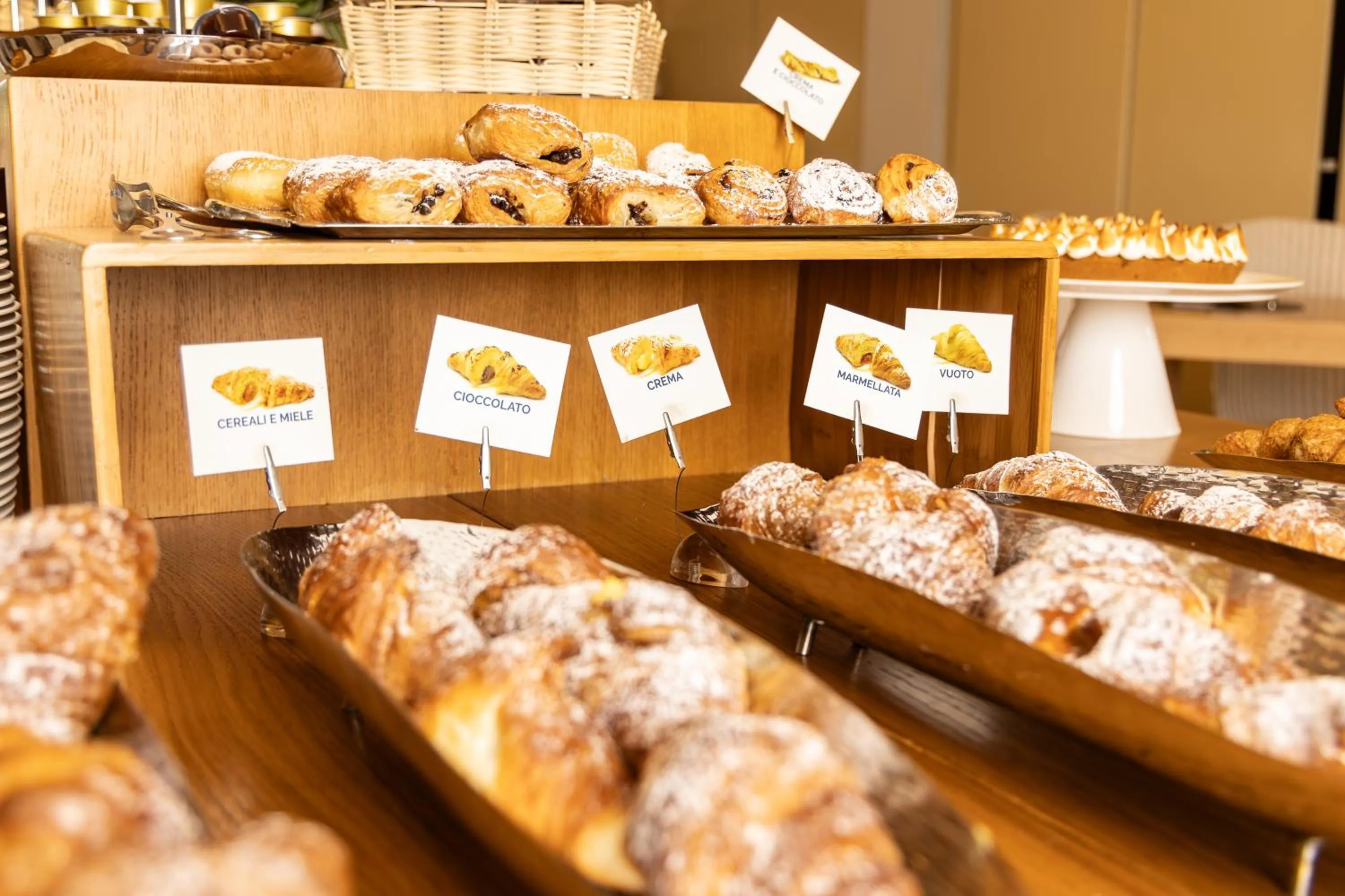 Breakfast in Hotel Cristallo