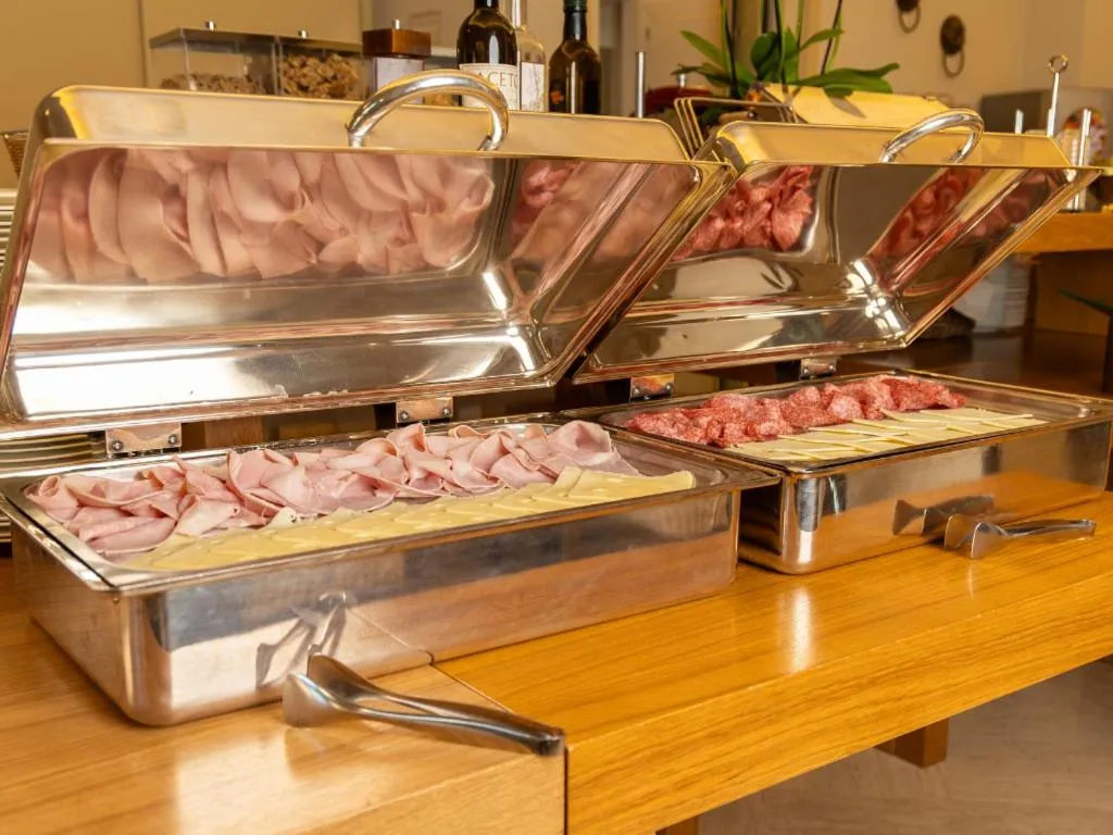 Breakfast in Hotel Cristallo