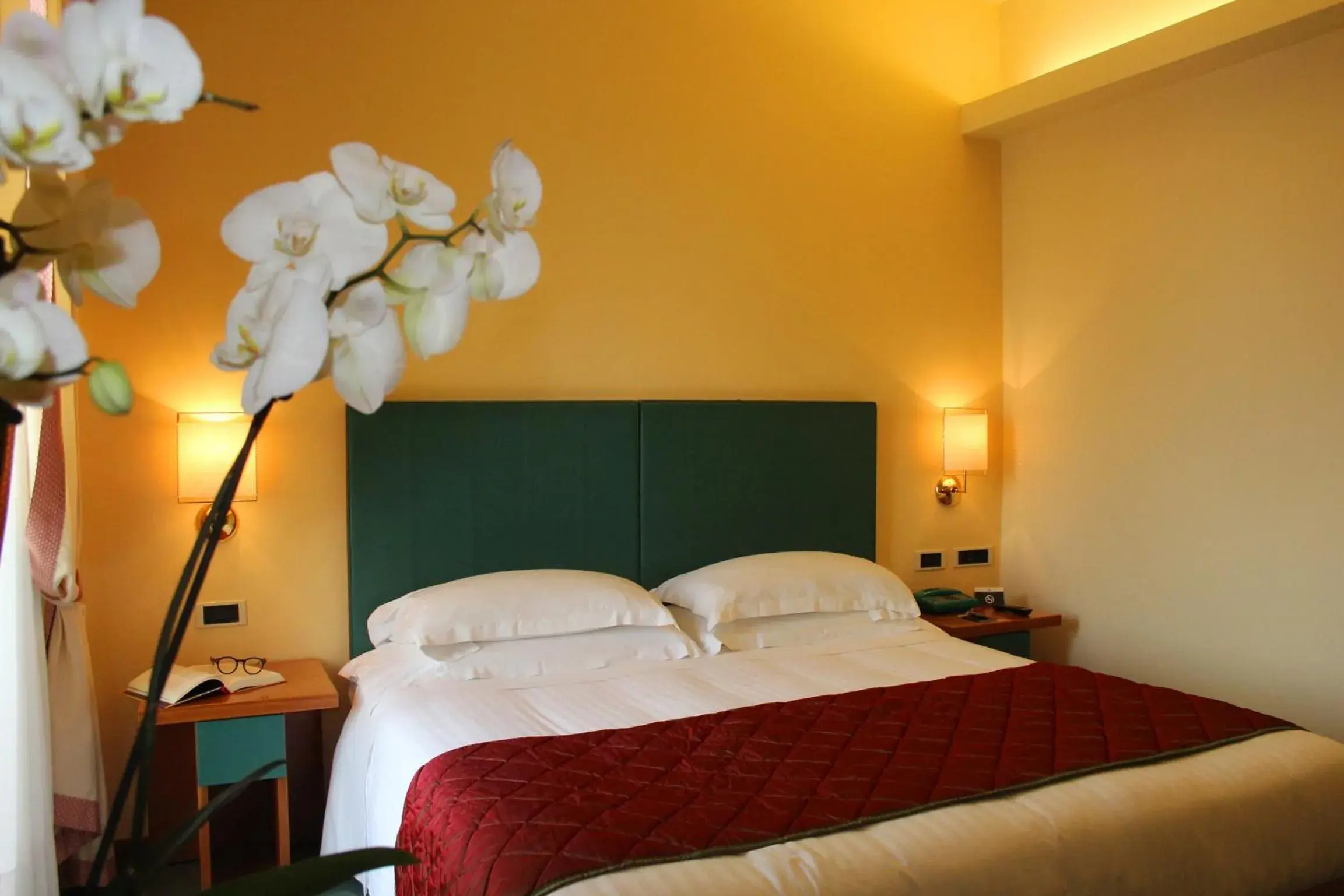 Deluxe Double or Twin Room with Sea View - single occupancy in Hotel Cristallo Deluxe Double or Twin Room with Sea View - single occupancy in Hotel Cristallo