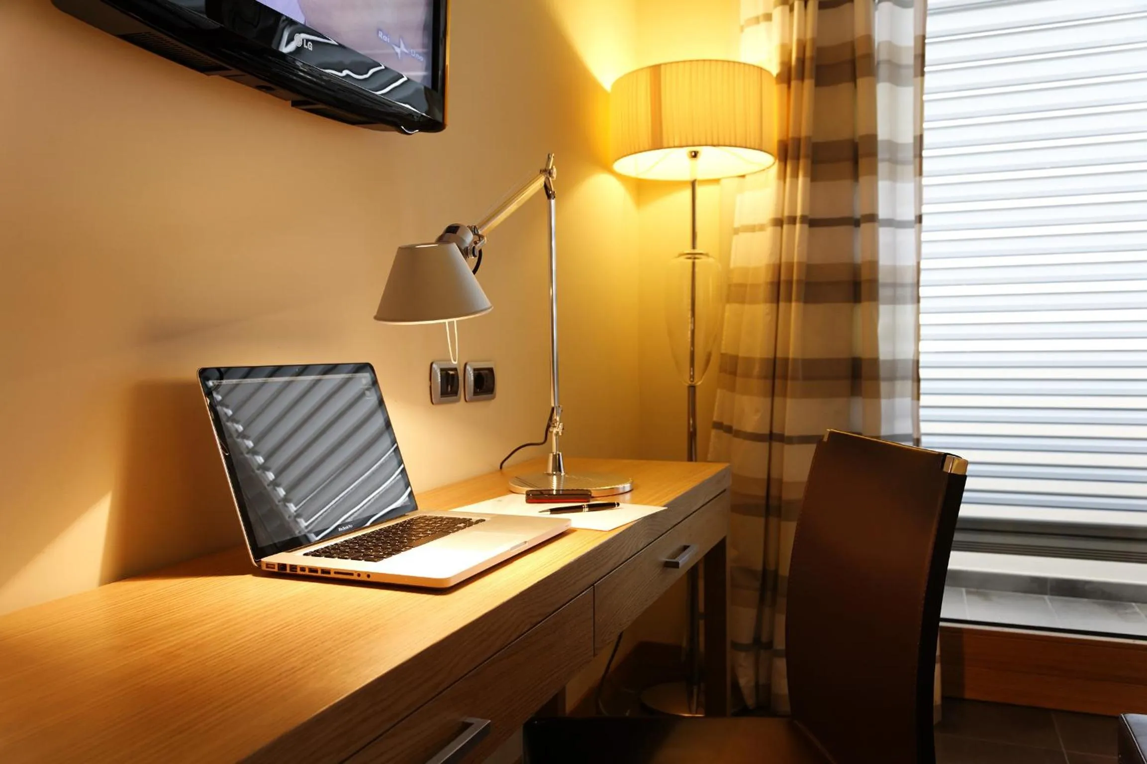 TV and multimedia in Hotel Cristallo