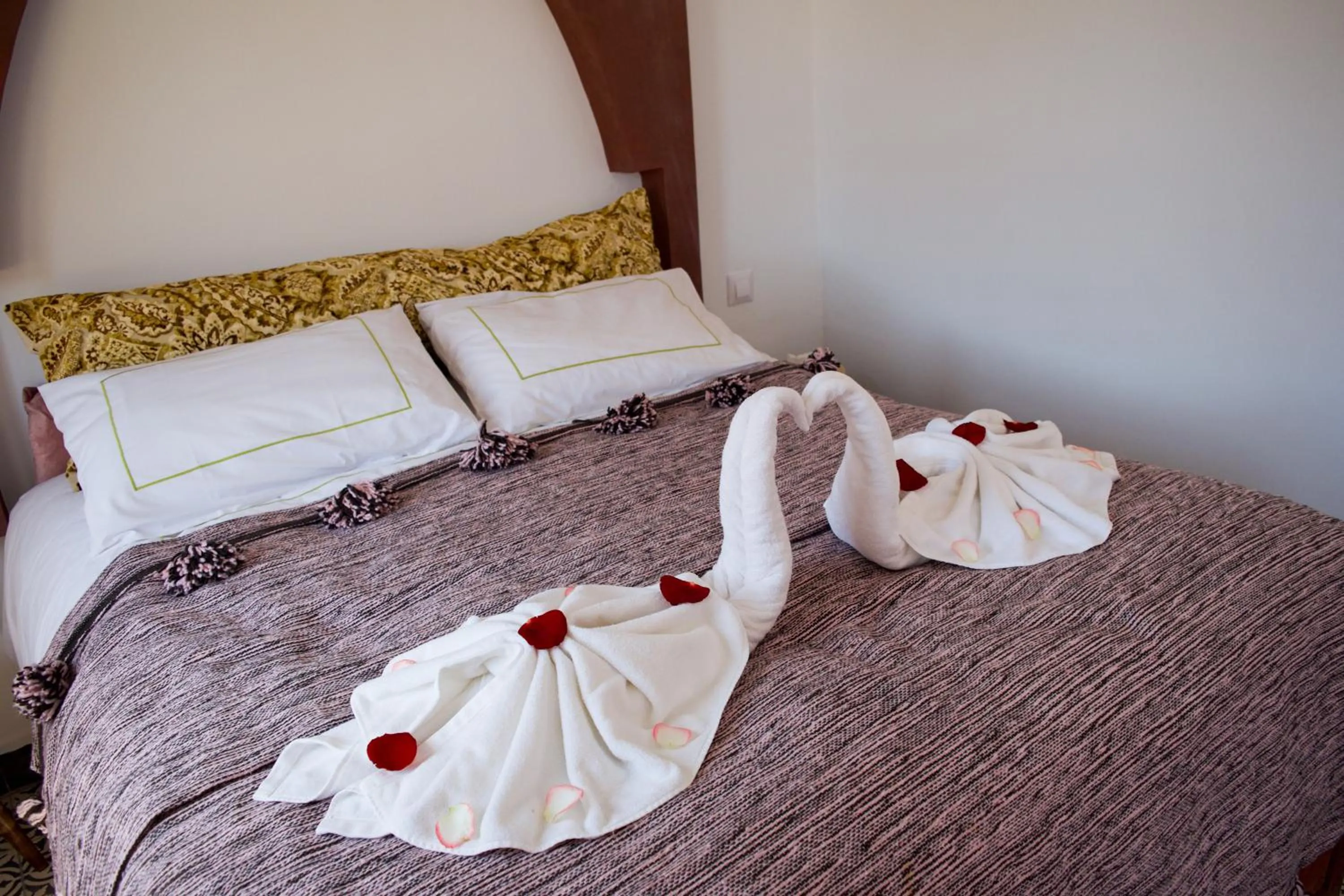 Bed in Riad Le Khan Mogador