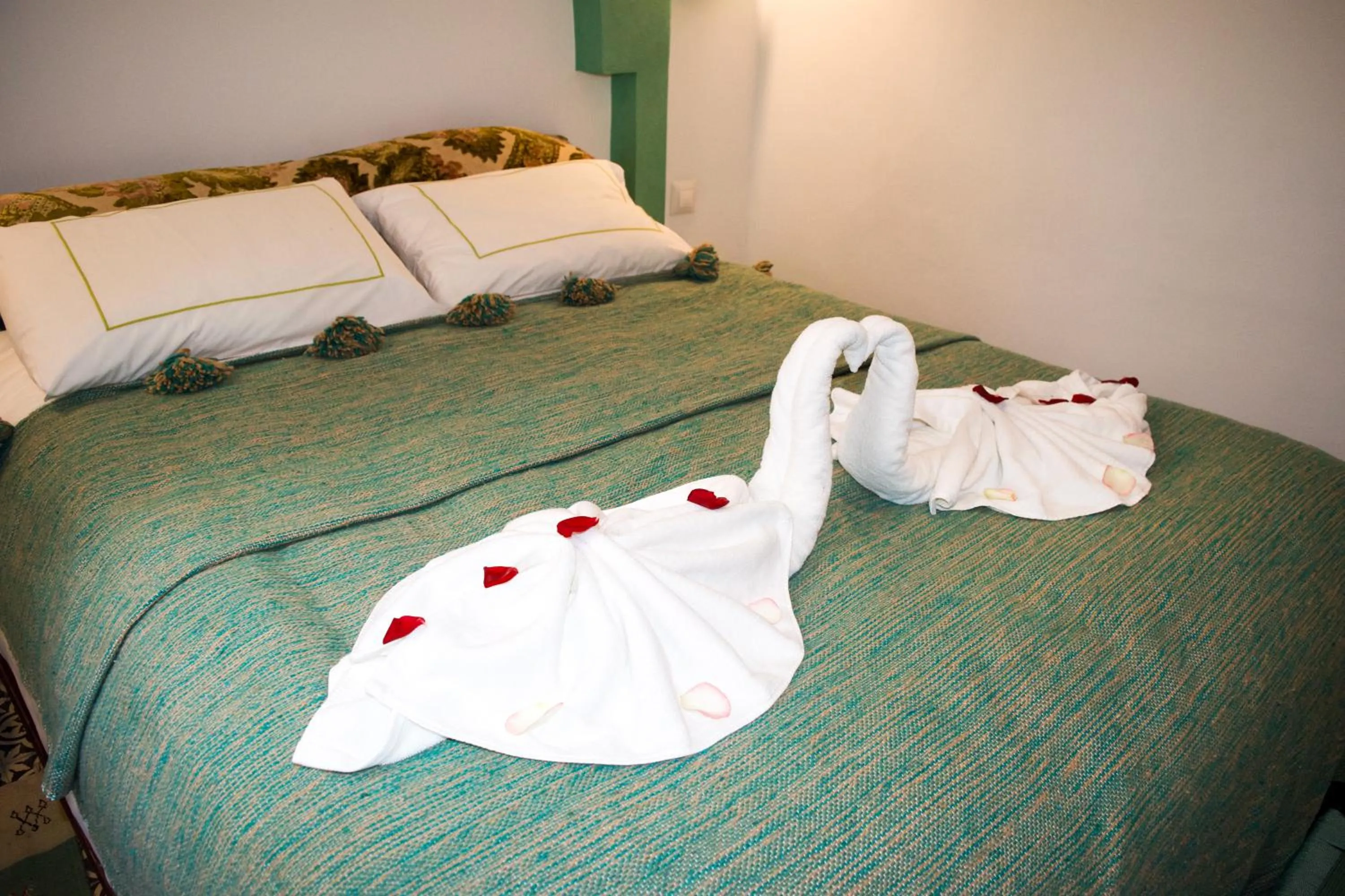 Bed in Riad Le Khan Mogador