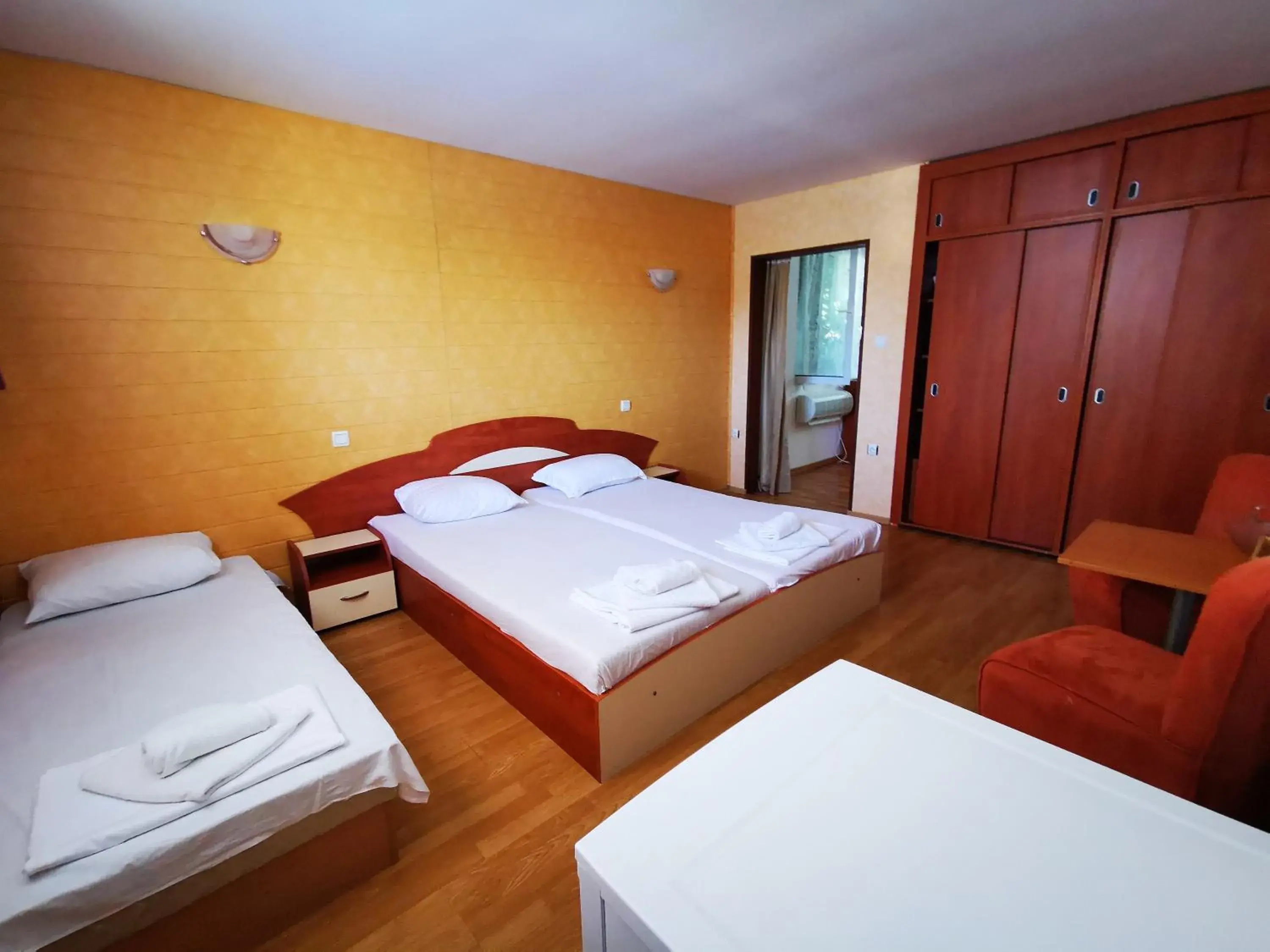 Family Studio in HOTEL PARIS Relax Zone Family Studio in HOTEL PARIS Relax Zone