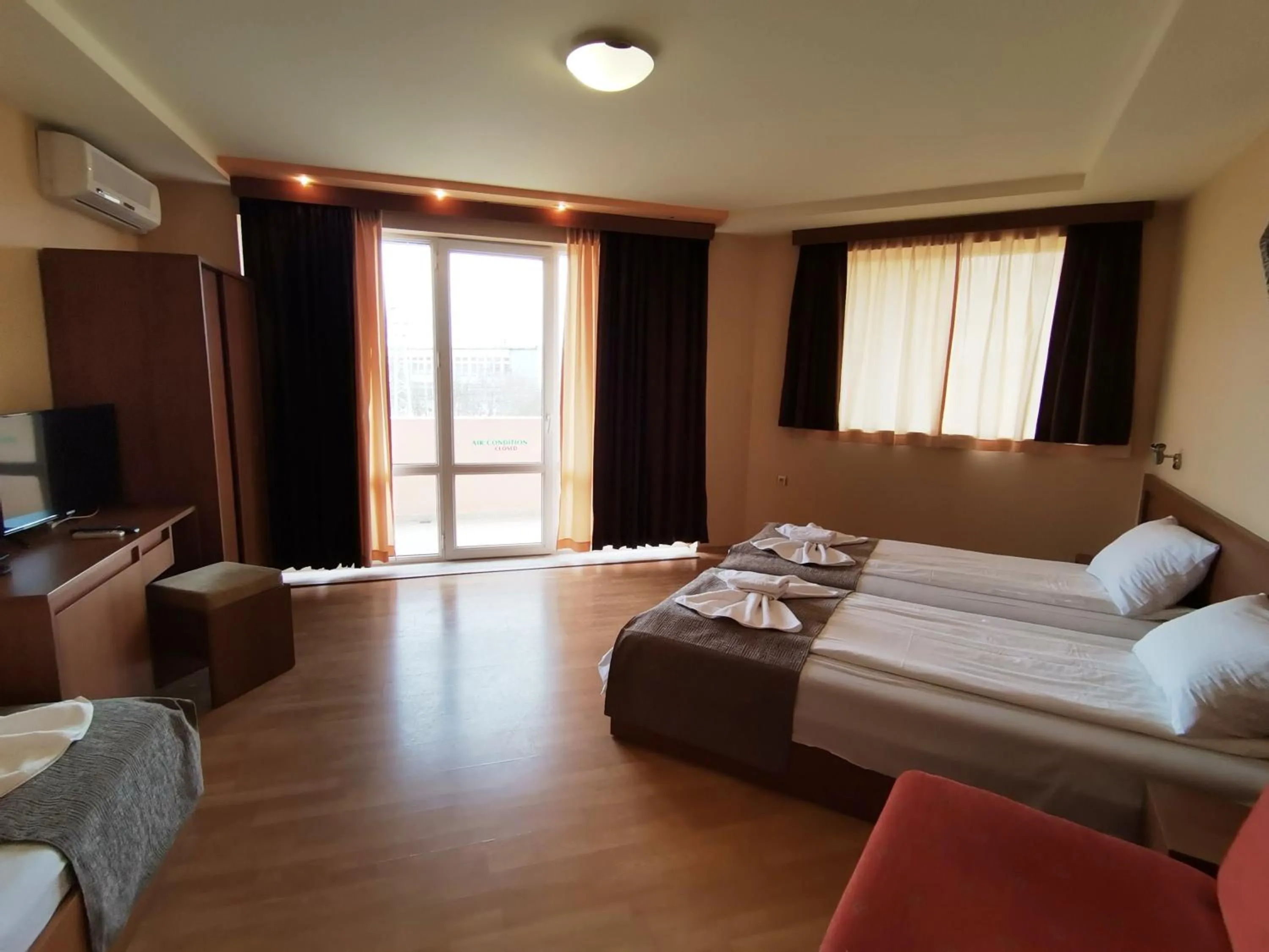 HOTEL PARIS Relax Zone