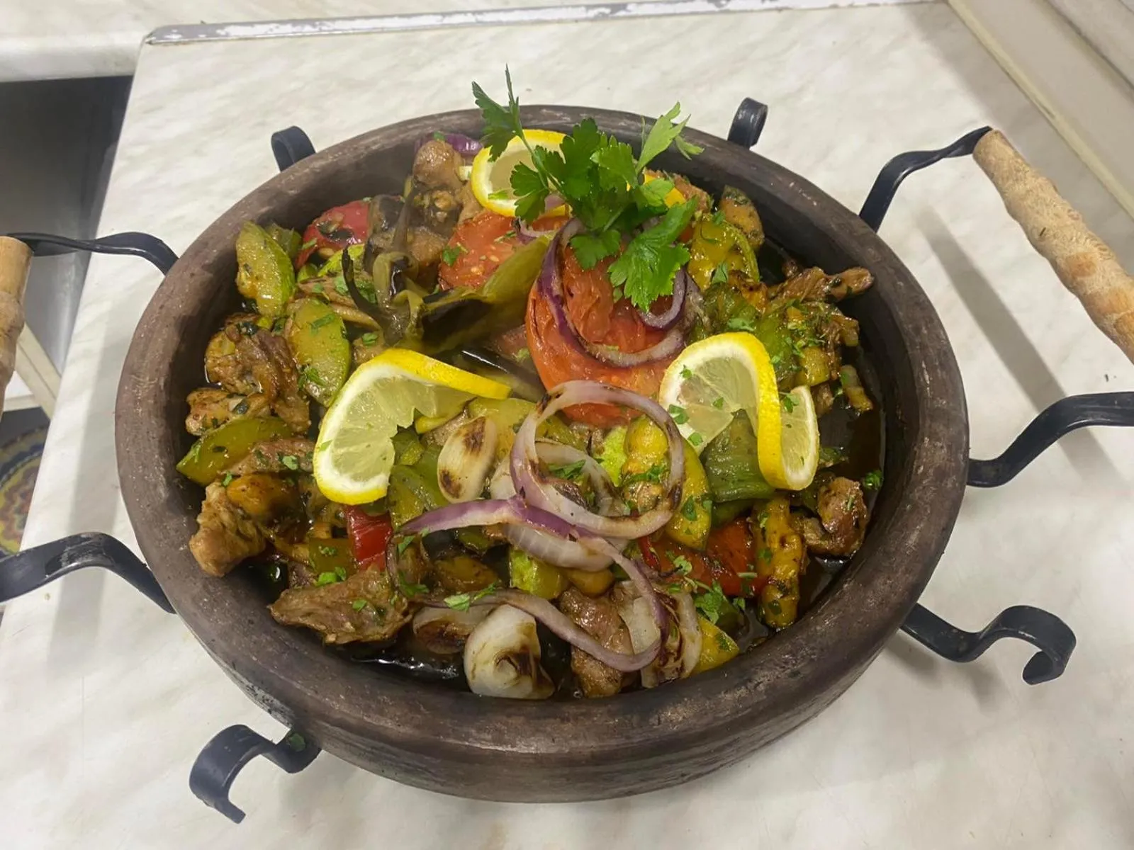 Restaurant/places to eat in HOTEL PARIS Relax Zone