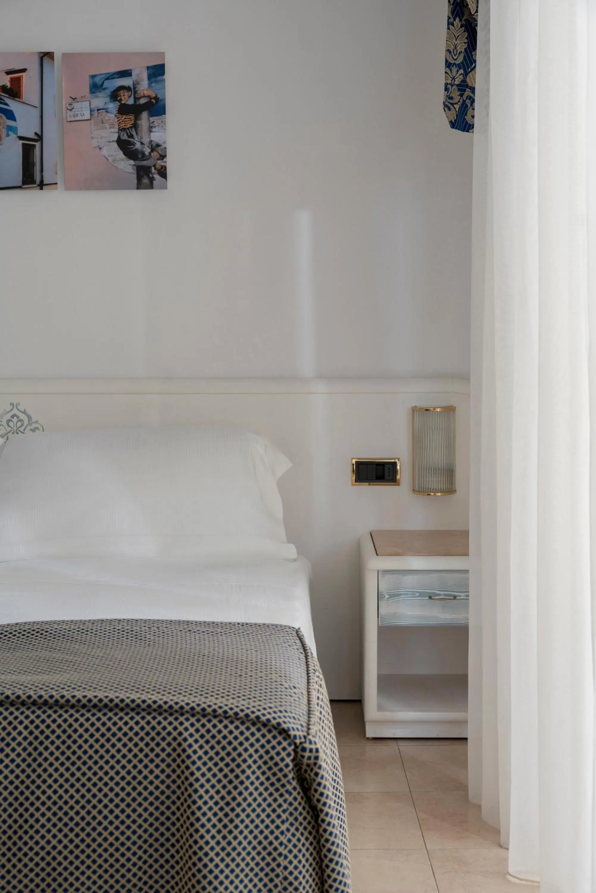 Bed in Hotel Du Soleil