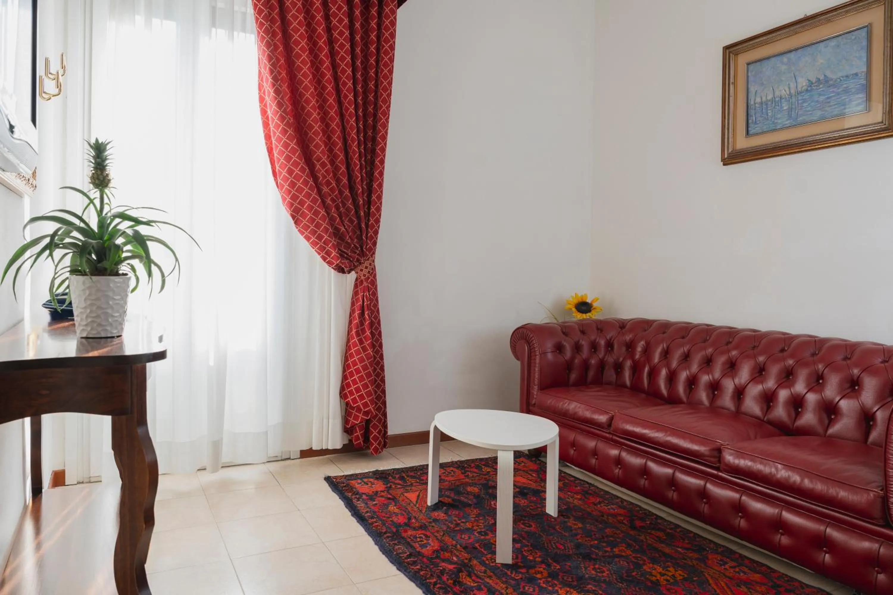 Decorative detail in Hotel Du Soleil