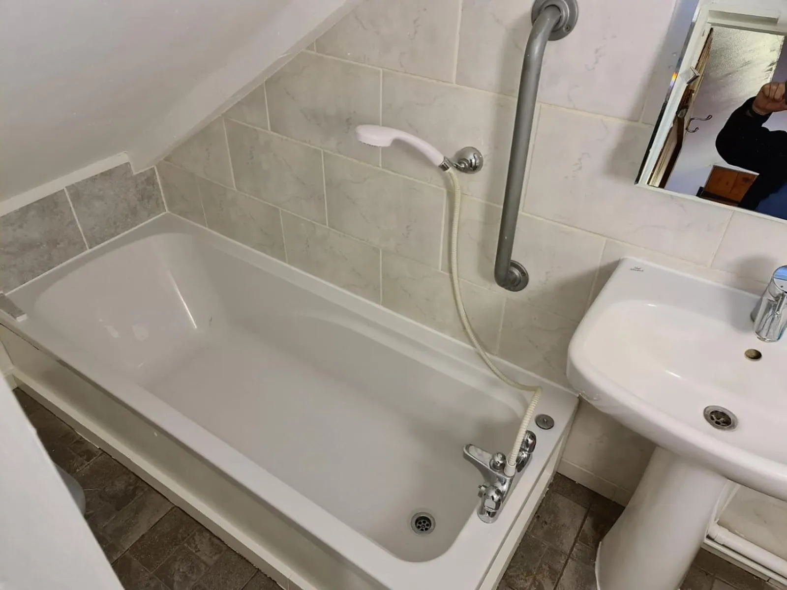 Hikers & Bikers Refuge