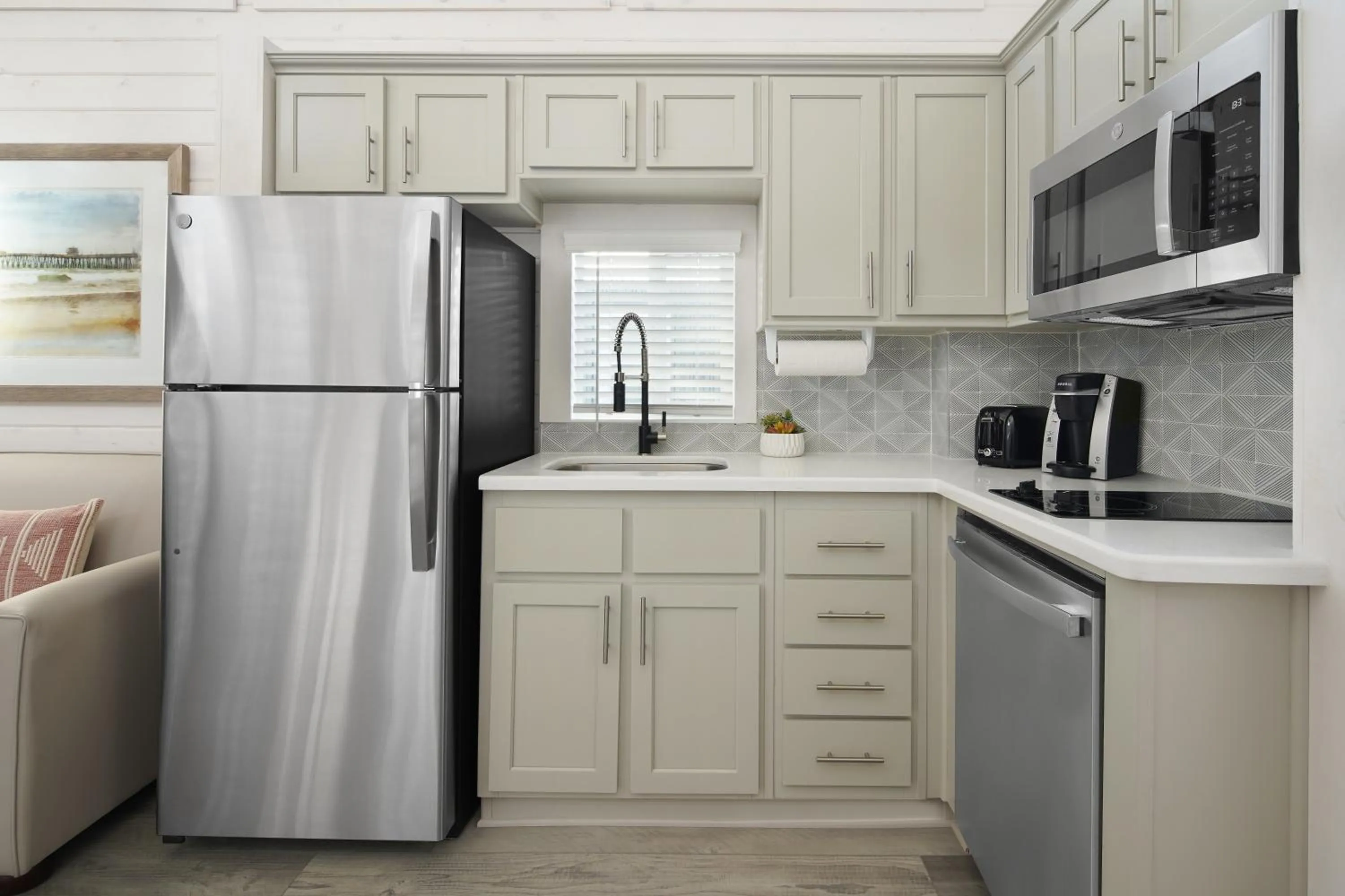 Kitchen or kitchenette in Sun Outdoors San Diego Bay