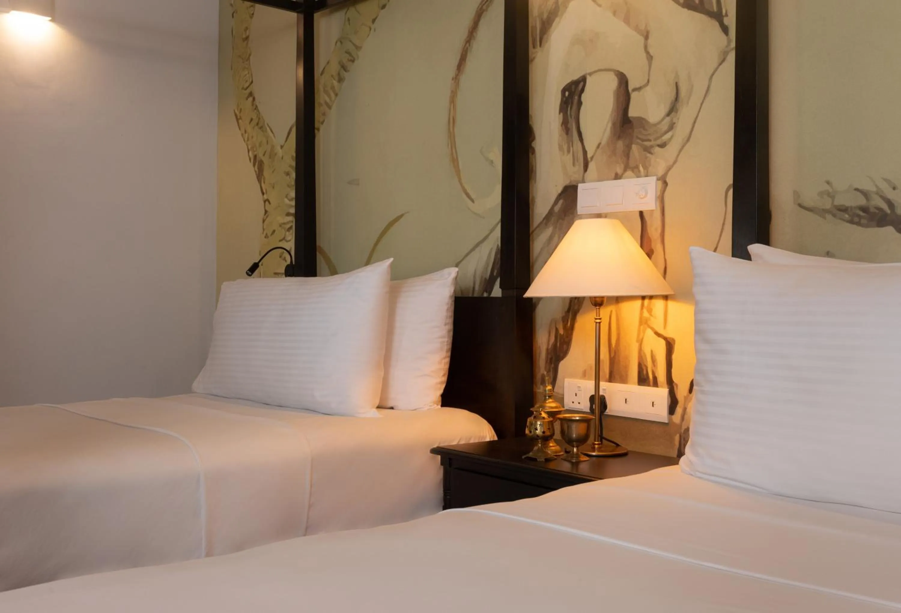 Bed in Jetwing Mahesa Bhawan