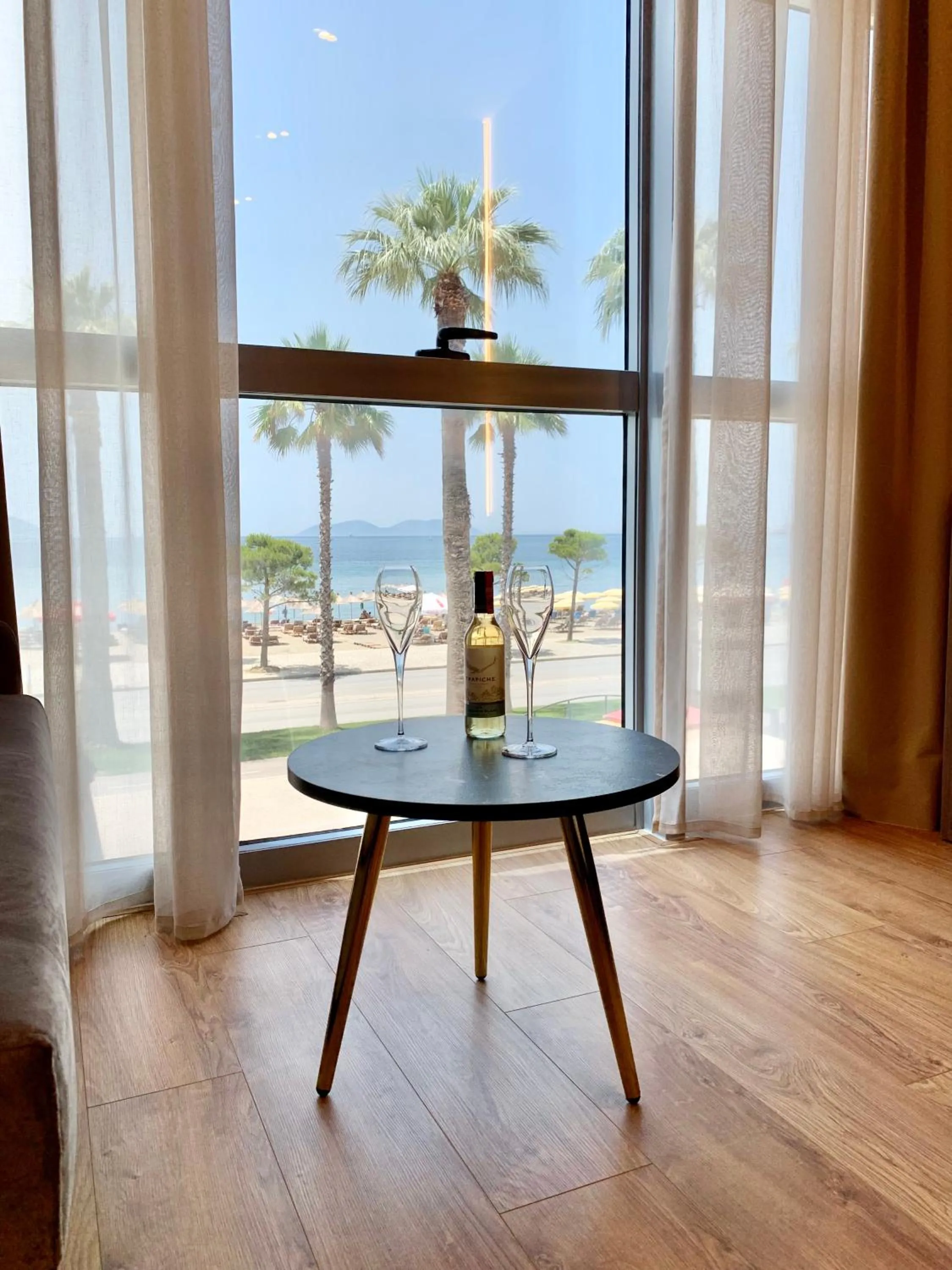 Living room in ELMAR HOTEL