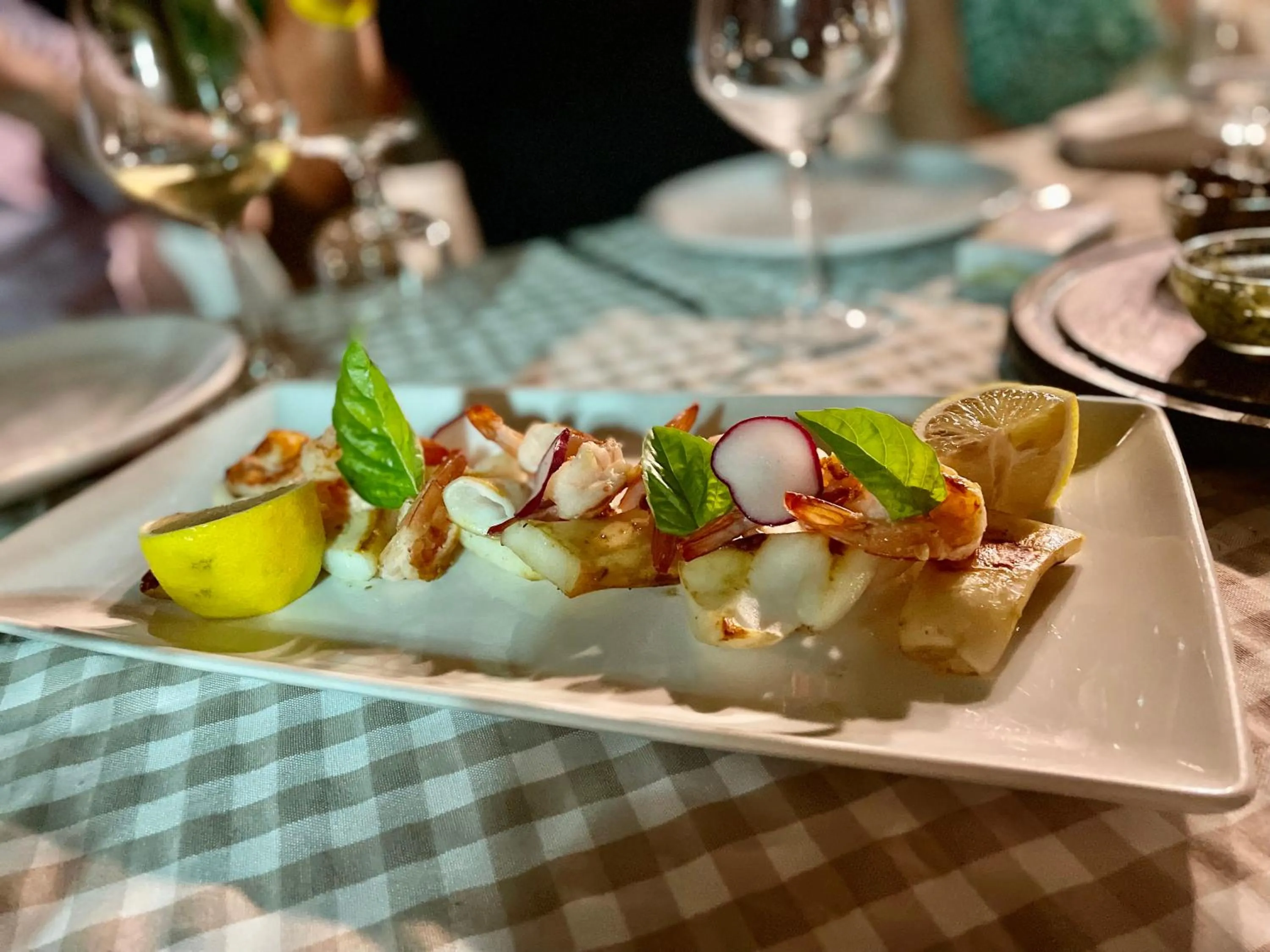 Restaurant/places to eat in ELMAR HOTEL