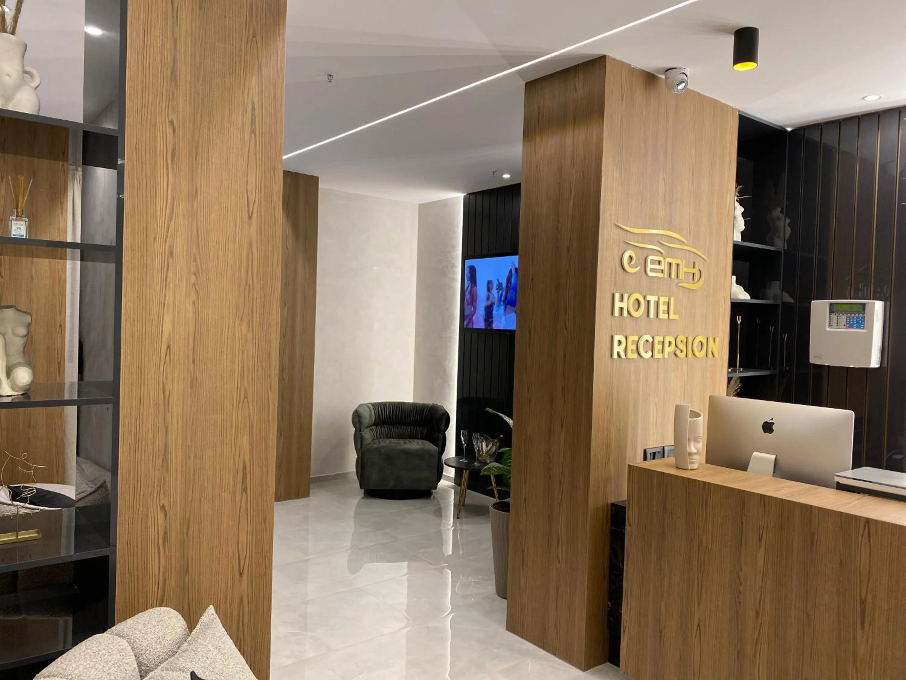 Lobby or reception in ELMAR HOTEL