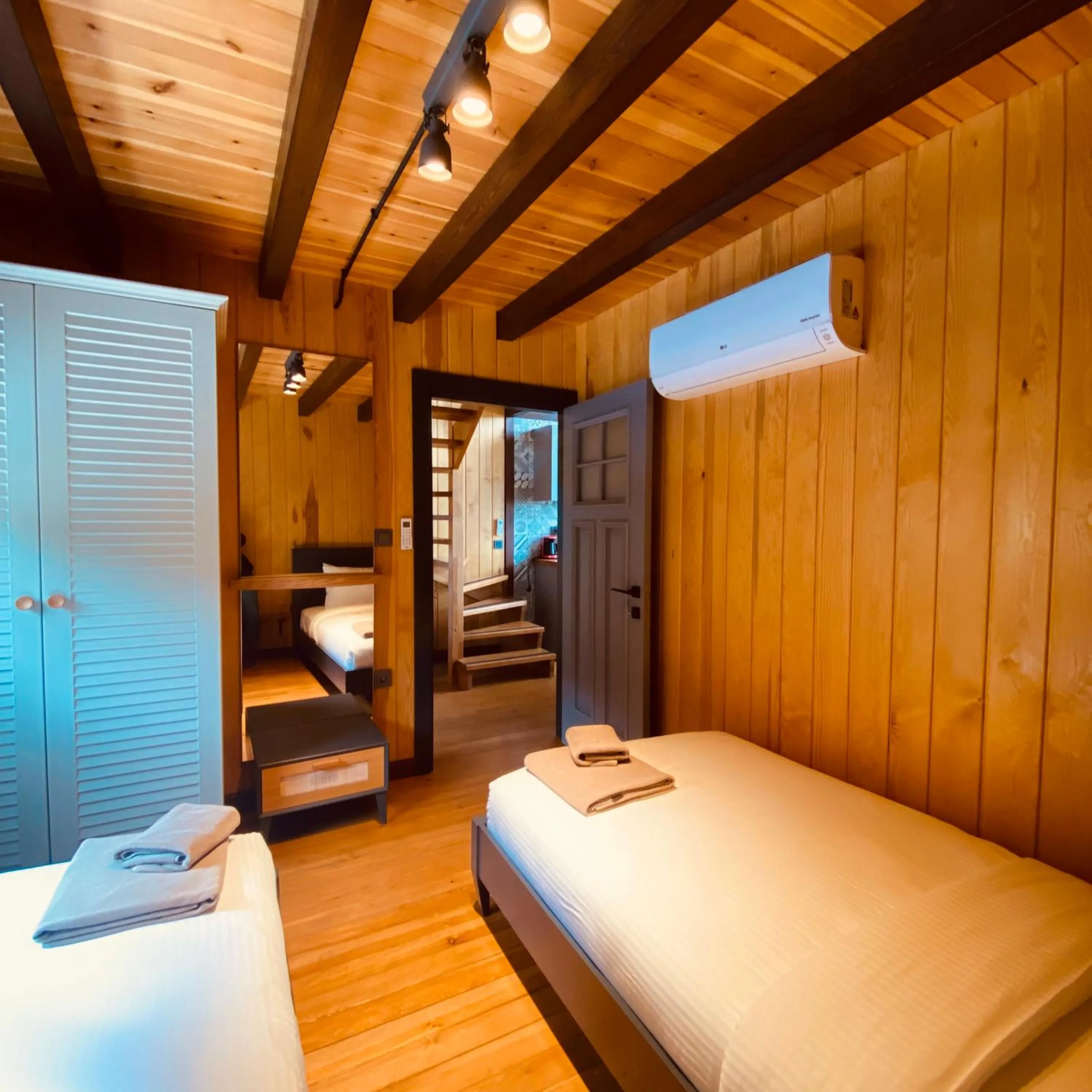 Photo of the whole room, Bed in Kartepe Panorama