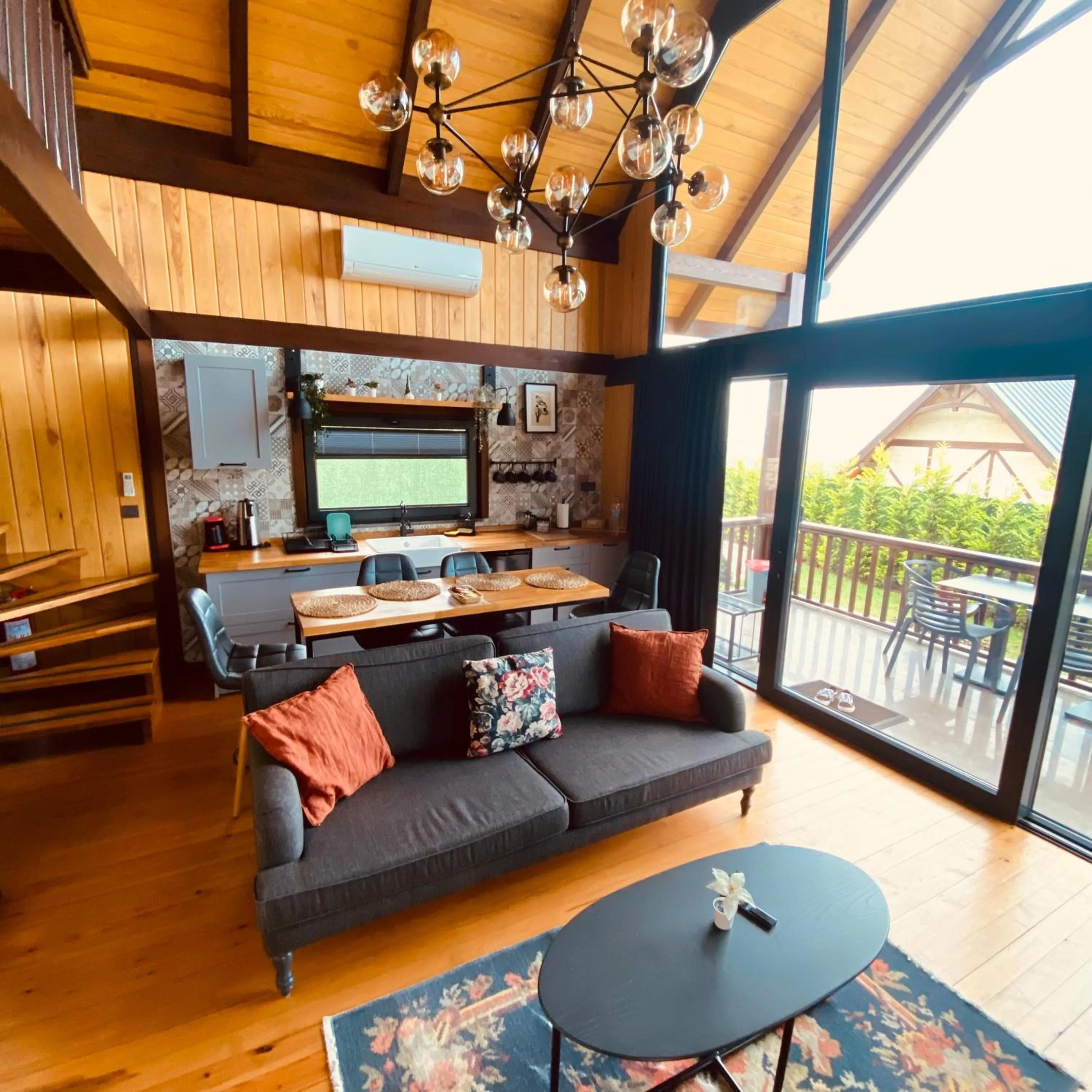 Photo of the whole room in Kartepe Panorama