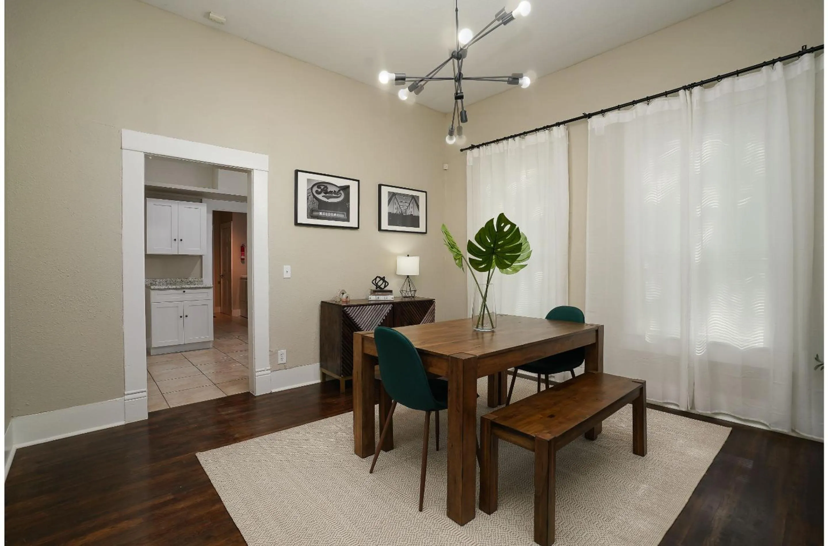 Dining area in Amazing Fully Fenced Home Only 5 Mins from Downtown