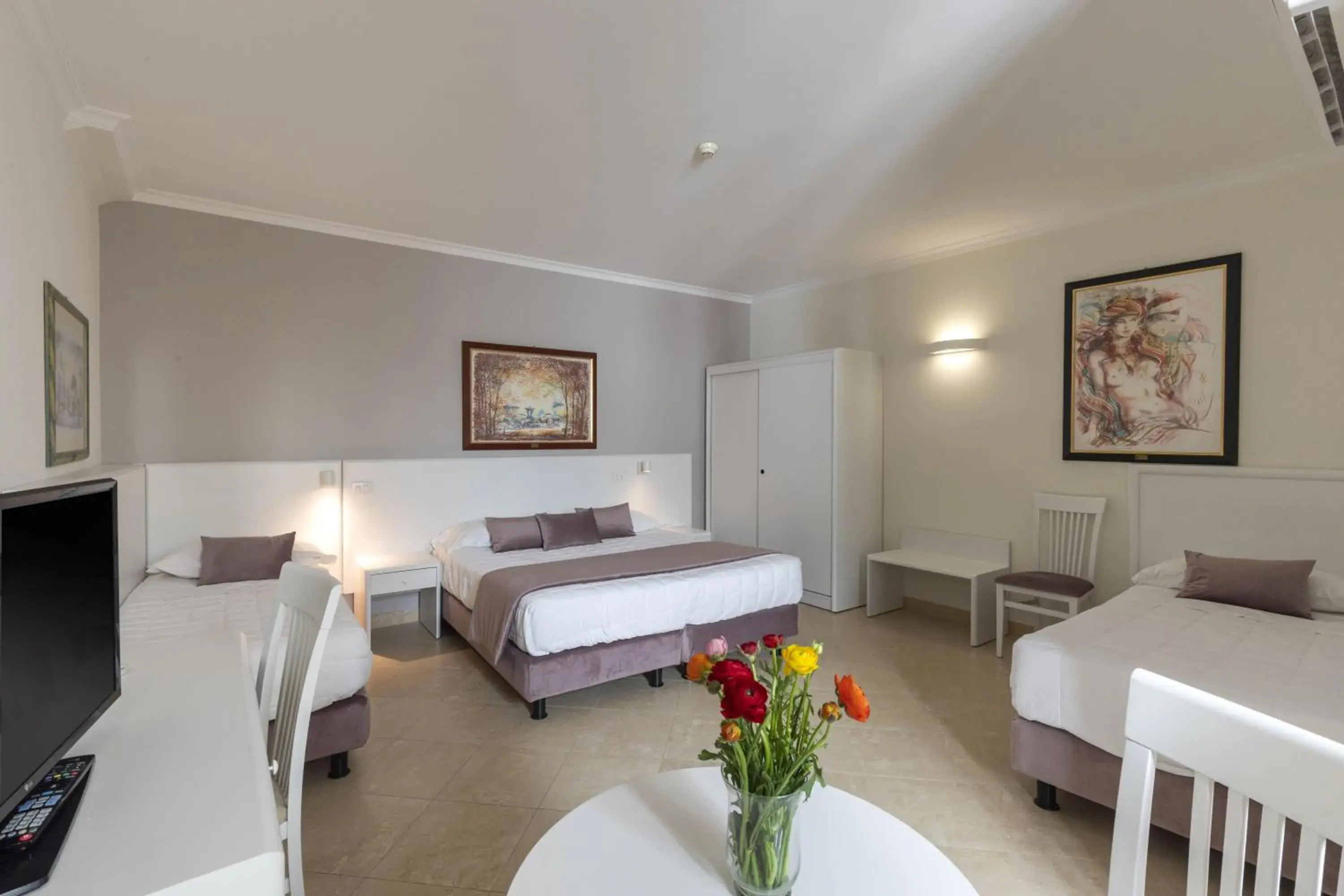 Quadruple Room in Hotel Centrale Spa & Relax Quadruple Room in Hotel Centrale Spa & Relax