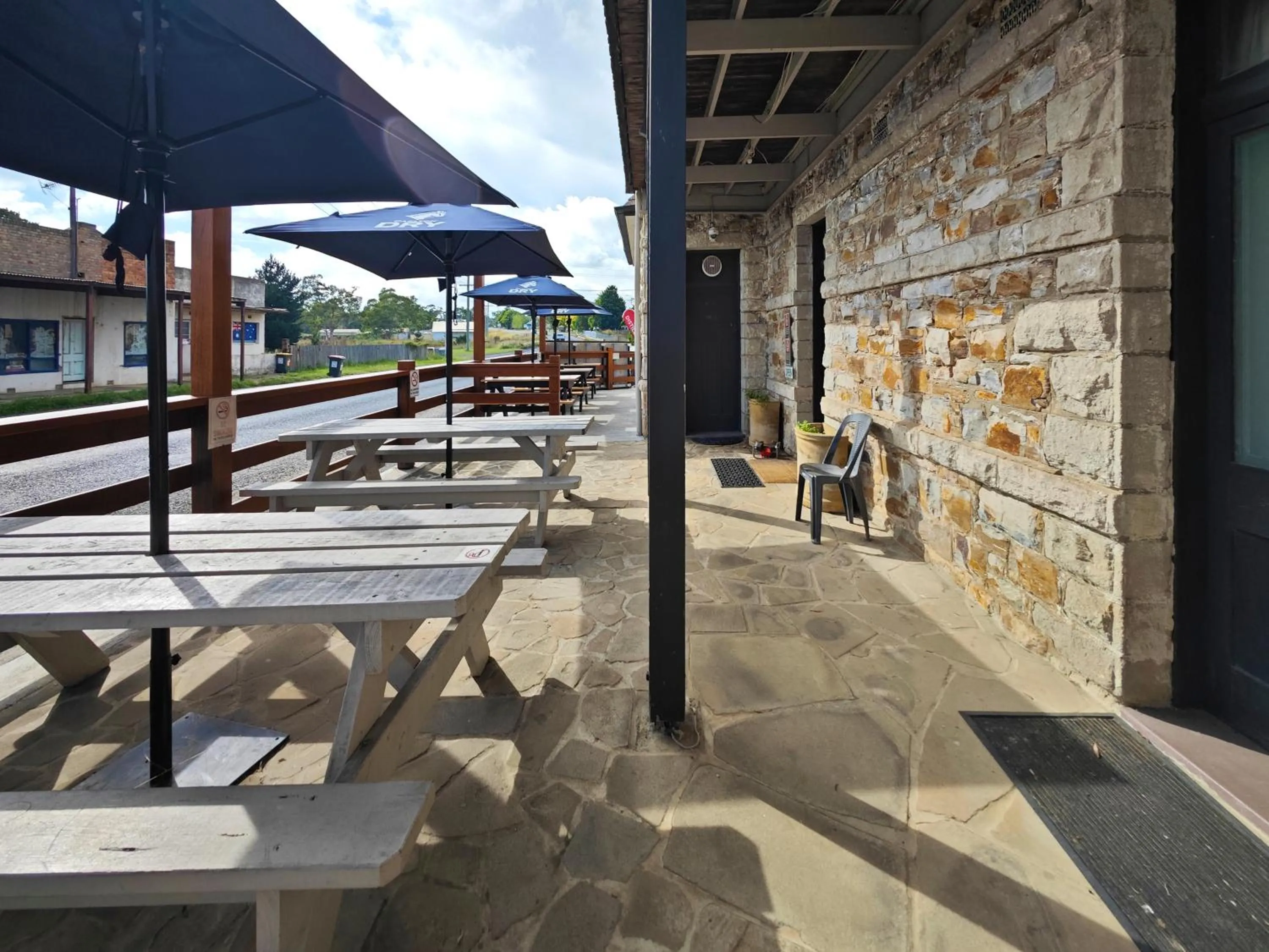 Restaurant/places to eat in Royal Hotel Capertee