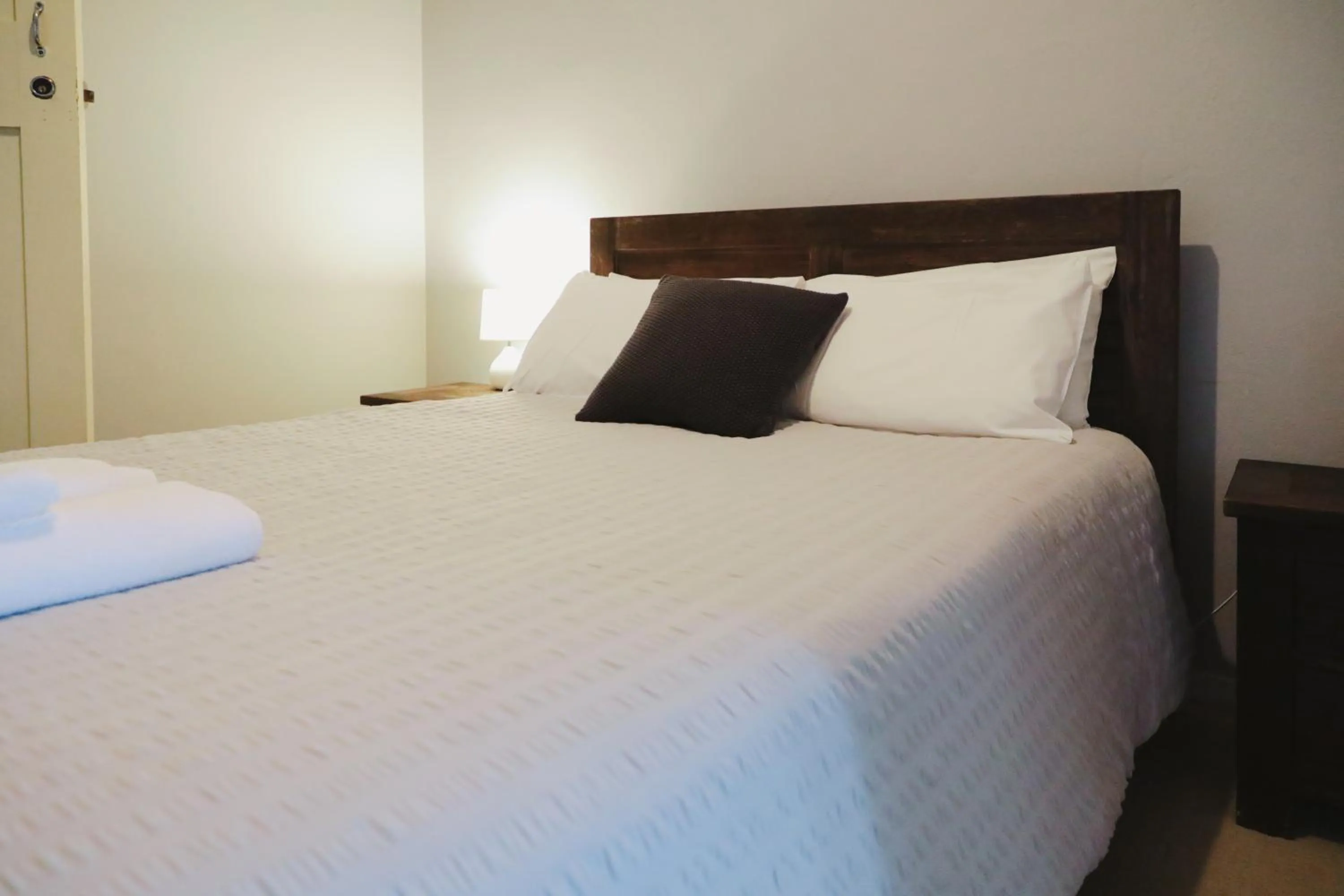 Bed in Royal Hotel Capertee