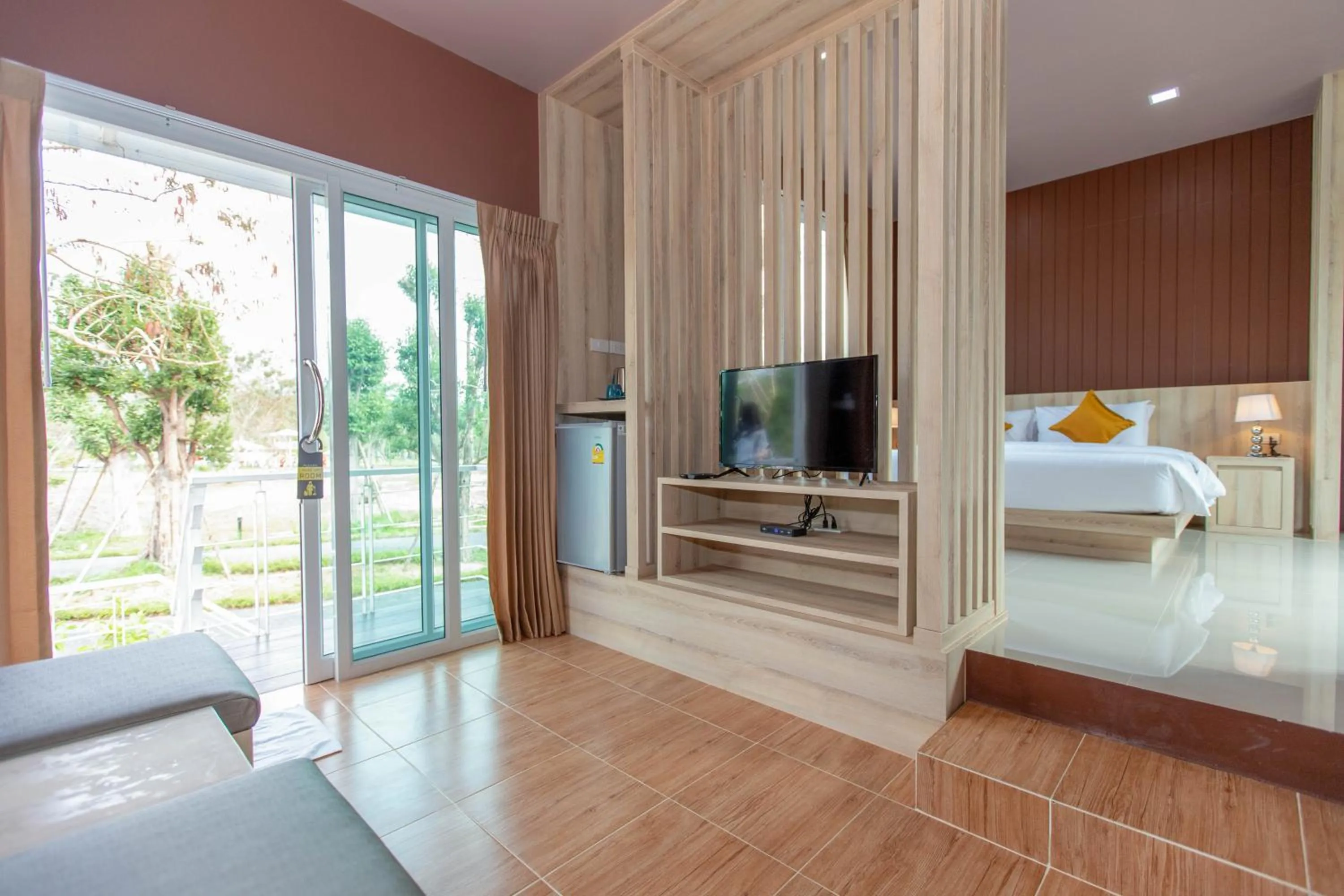 Living room, Bed in The Chamuang Forest