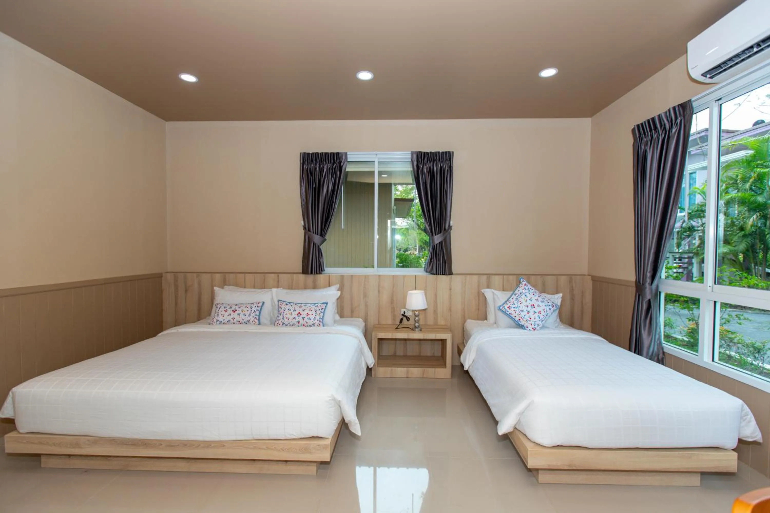 Bedroom, Bed in The Chamuang Forest