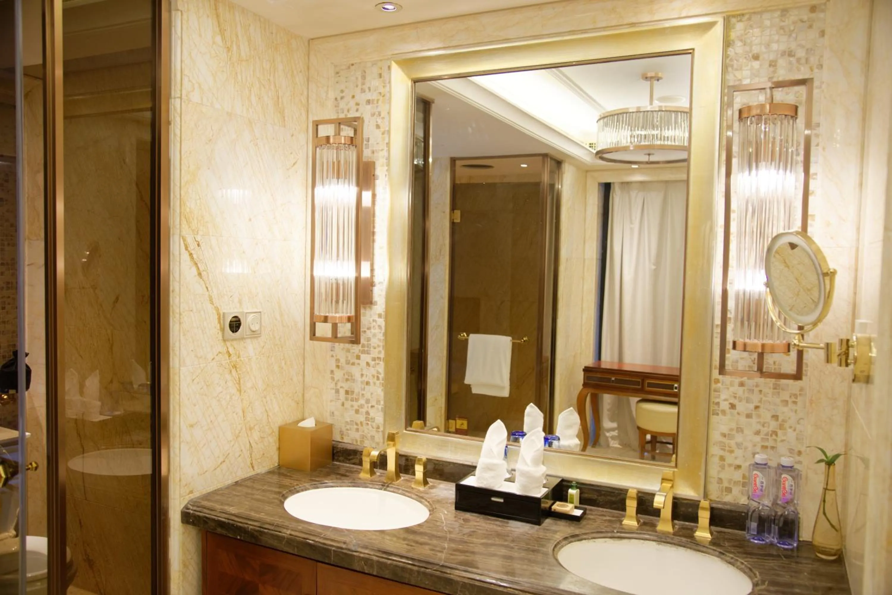 Bathroom in Wanda Reign Resort & Villas Sanya Haitang Bay