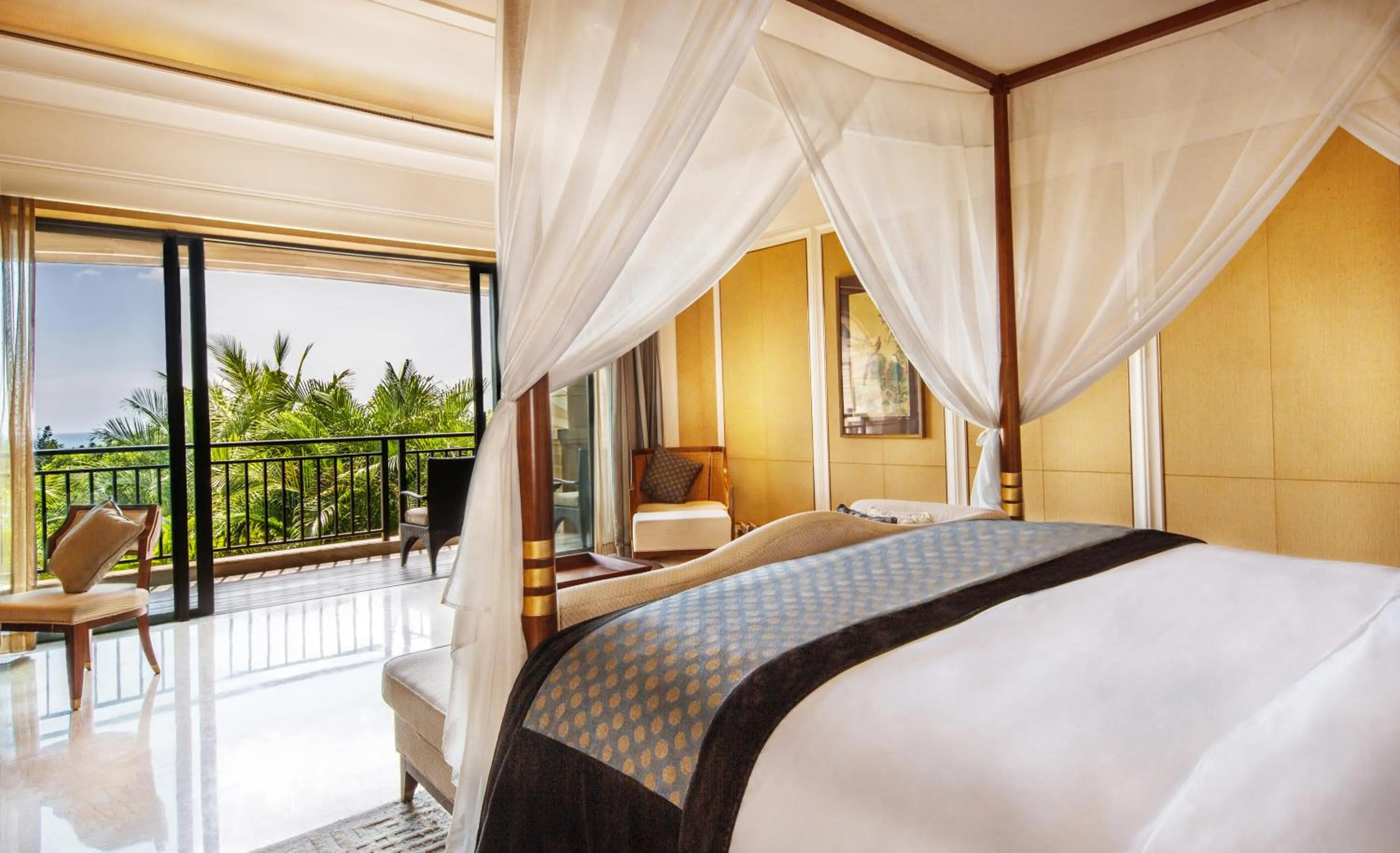 Bedroom, Bed in Wanda Reign Resort & Villas Sanya Haitang Bay
