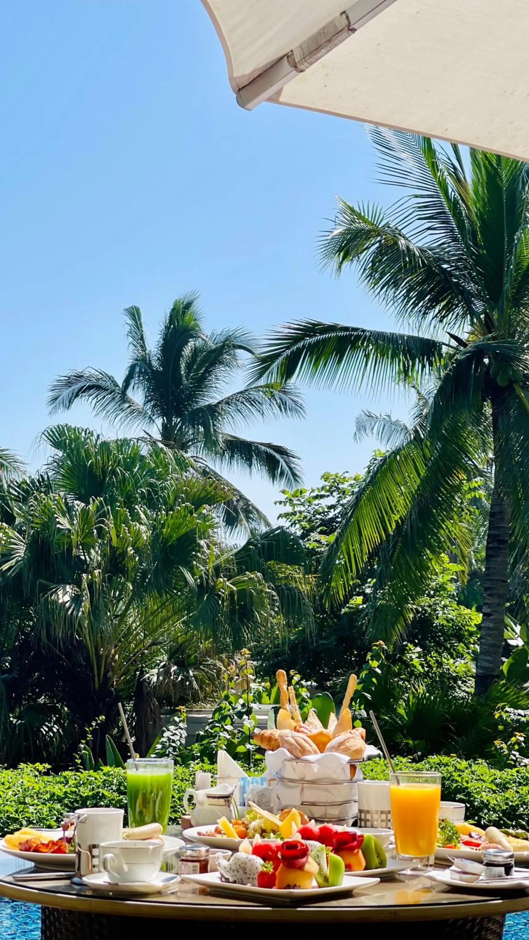 Breakfast in Wanda Reign Resort & Villas Sanya Haitang Bay