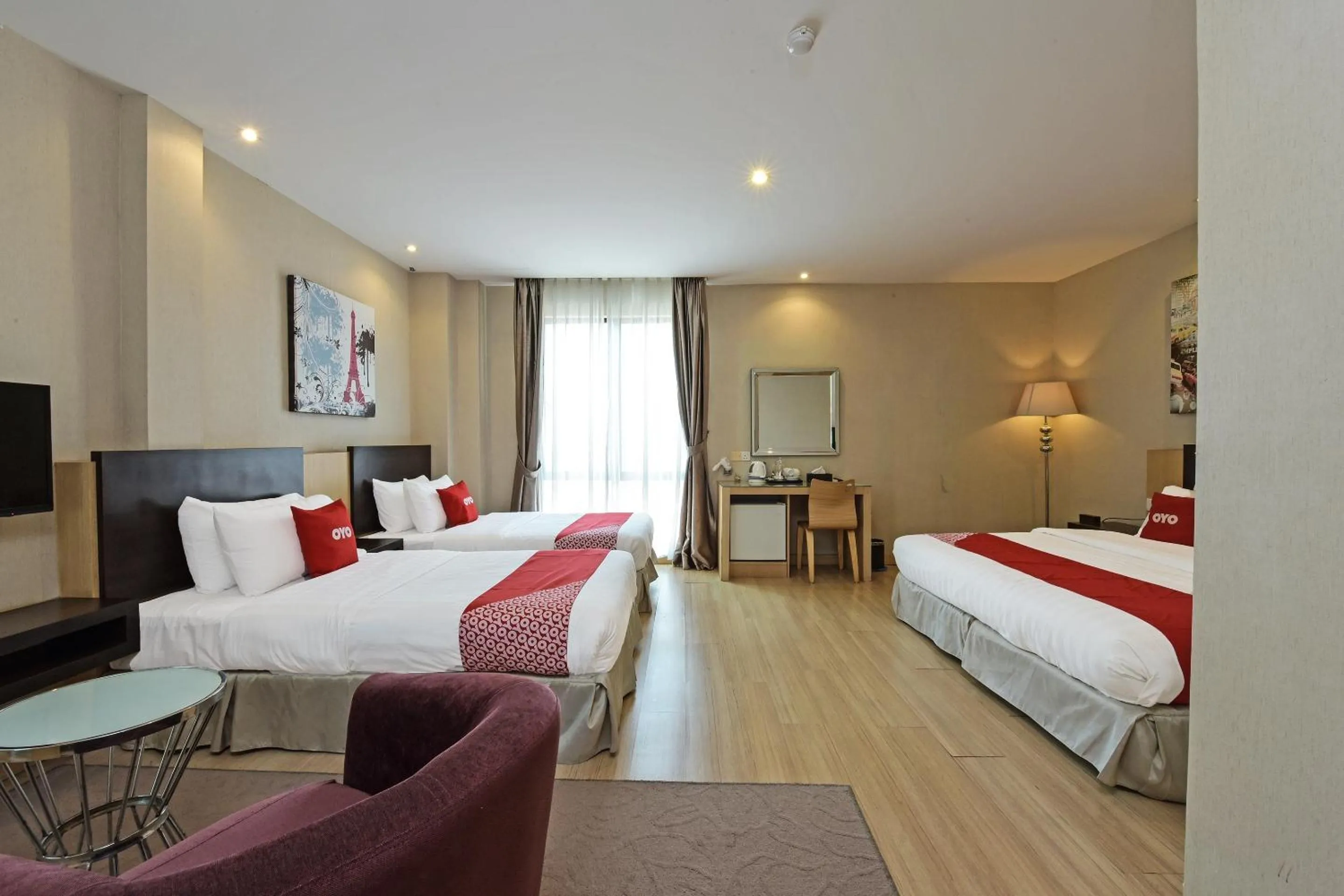 Photo of the whole room, Bed in Collection O Melaka Near Dataran Pahlawan Formerly Ideals Hotel