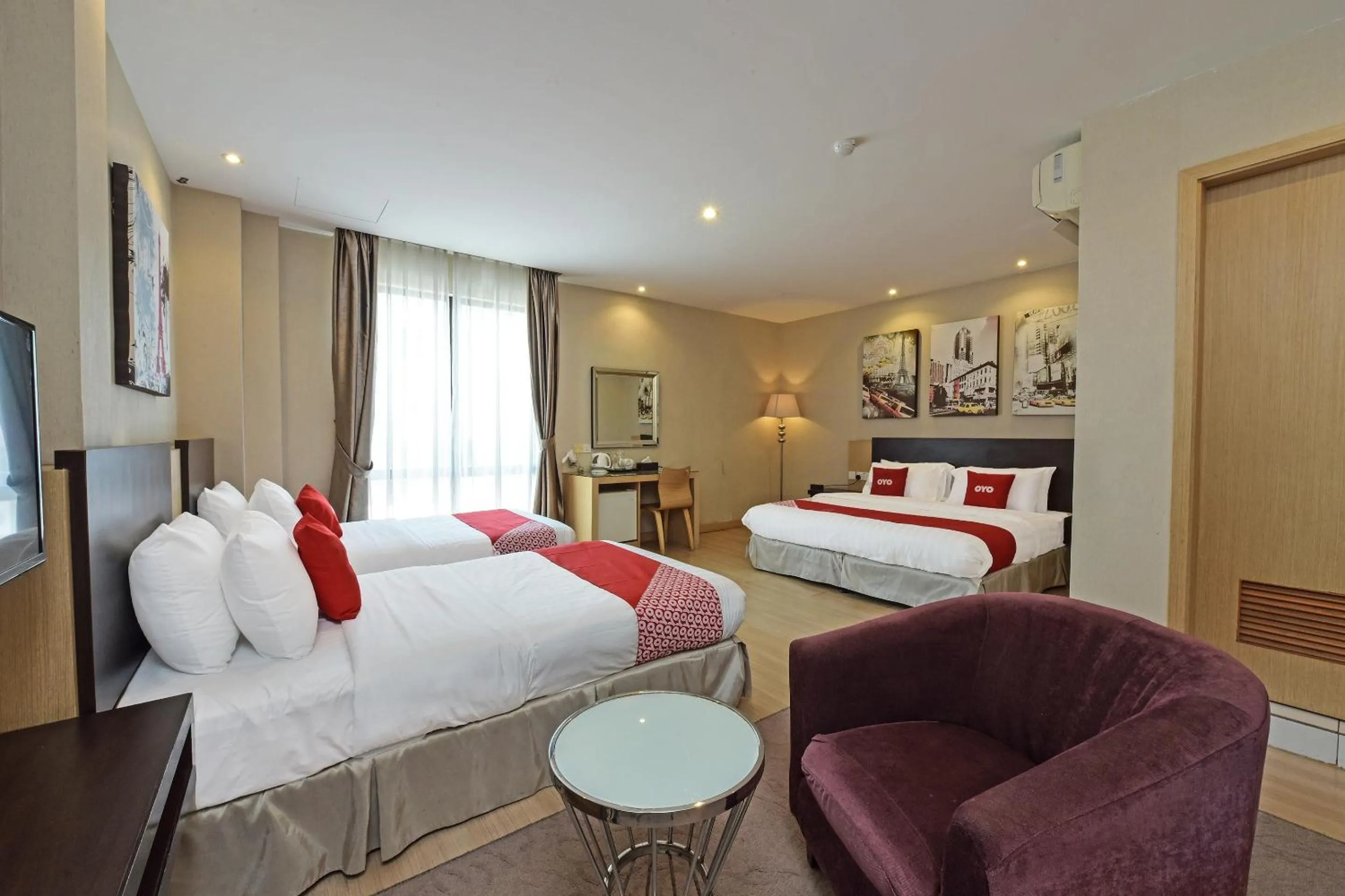 Photo of the whole room, Bed in Collection O Melaka Near Dataran Pahlawan Formerly Ideals Hotel