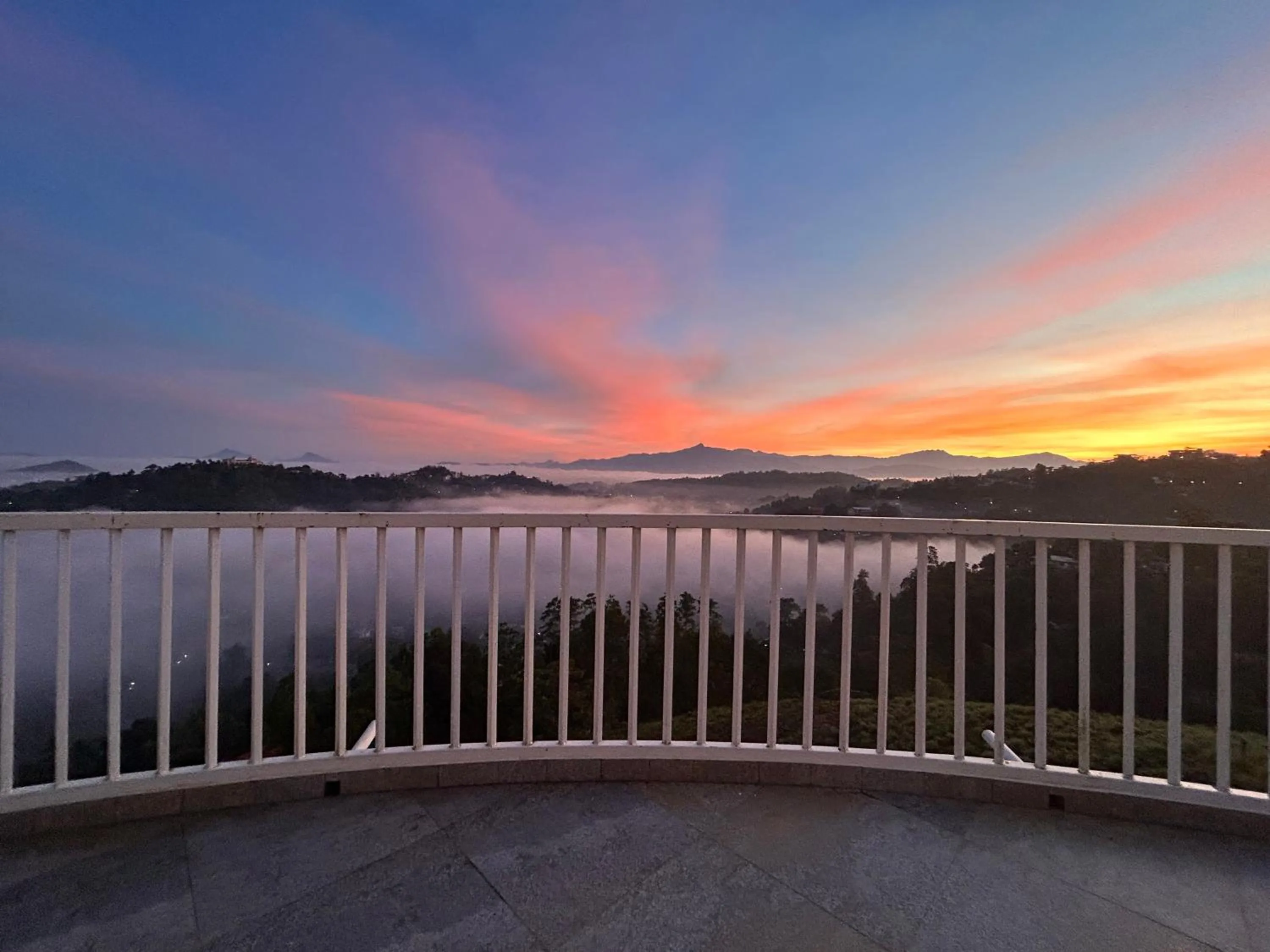 Balcony/Terrace in The Summit Kandy