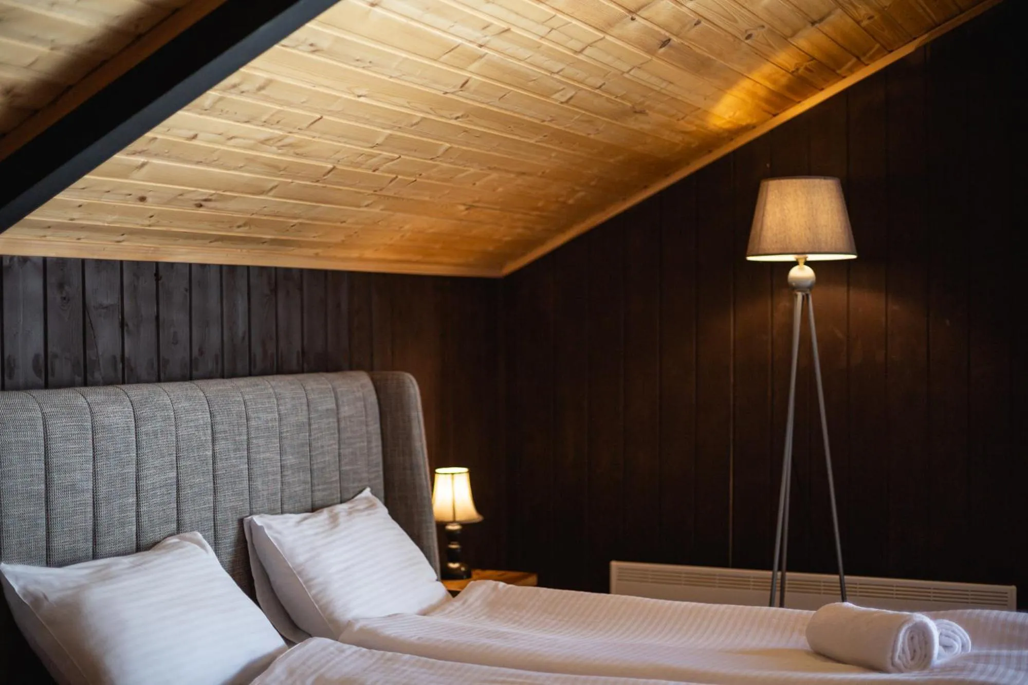 Photo of the whole room, Bed in Hotel Roshe Gudauri