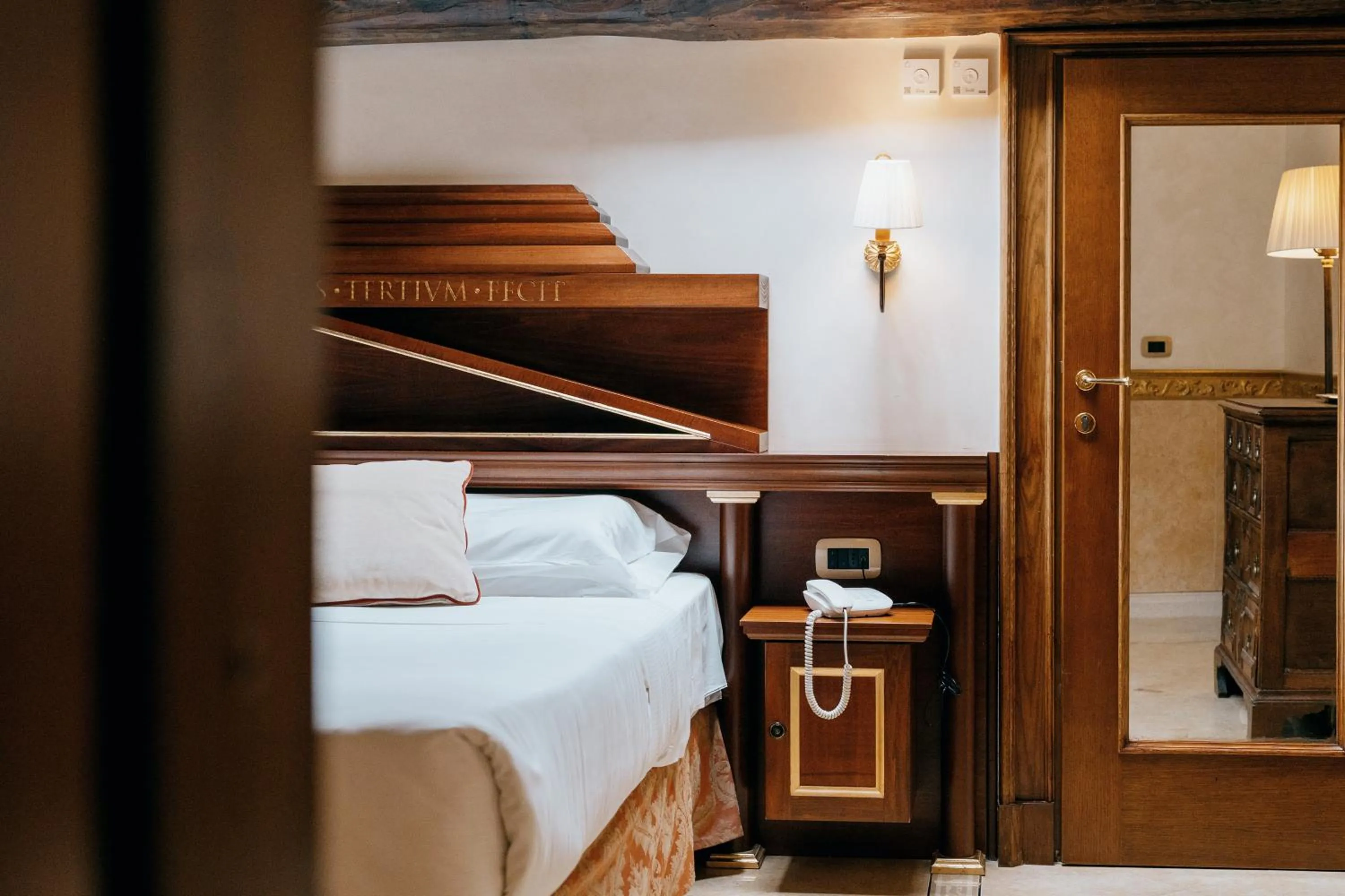 Bed in Hotel Pantheon