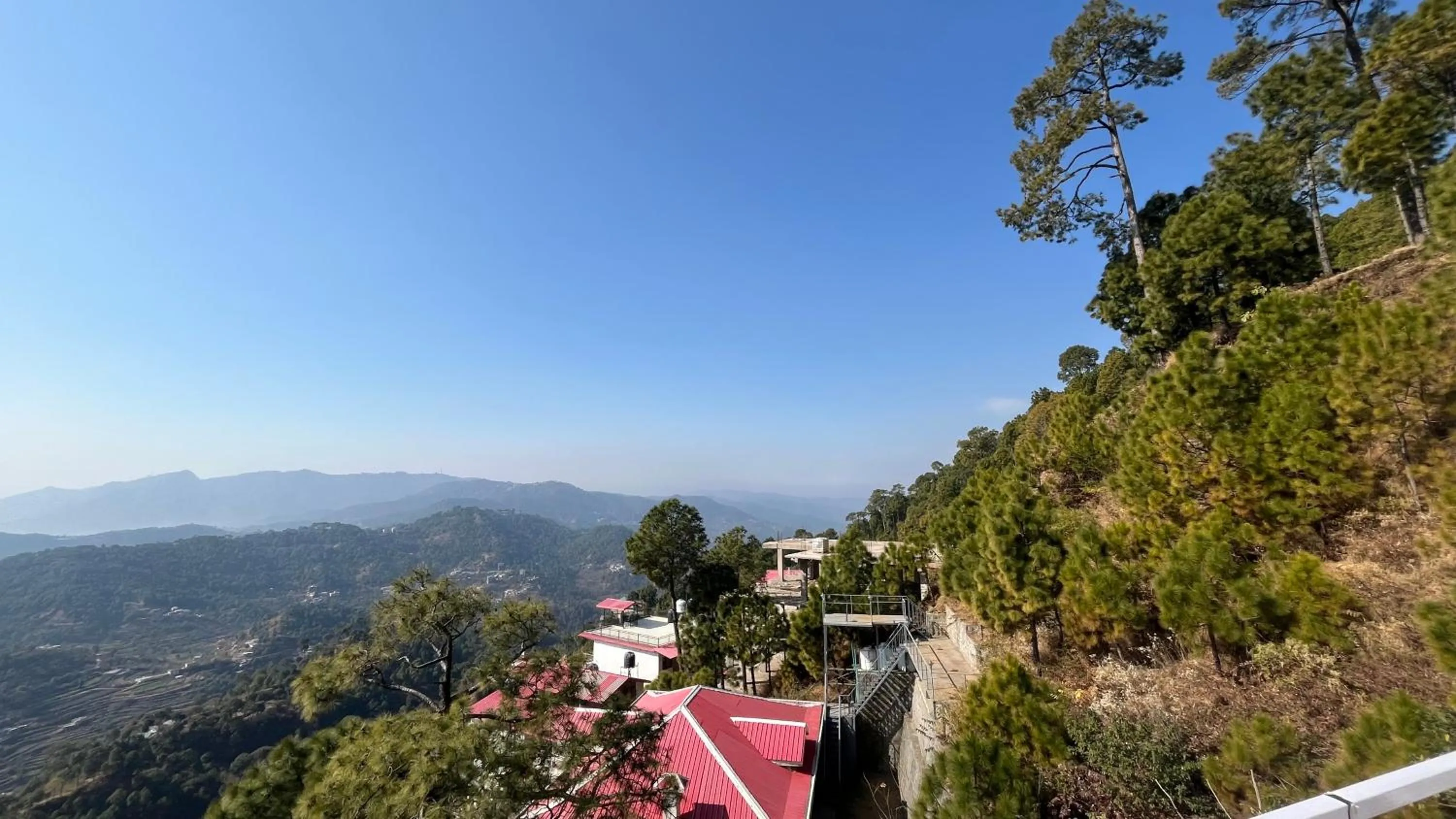 Natural landscape in Hotel Le Halcyon Kasauli