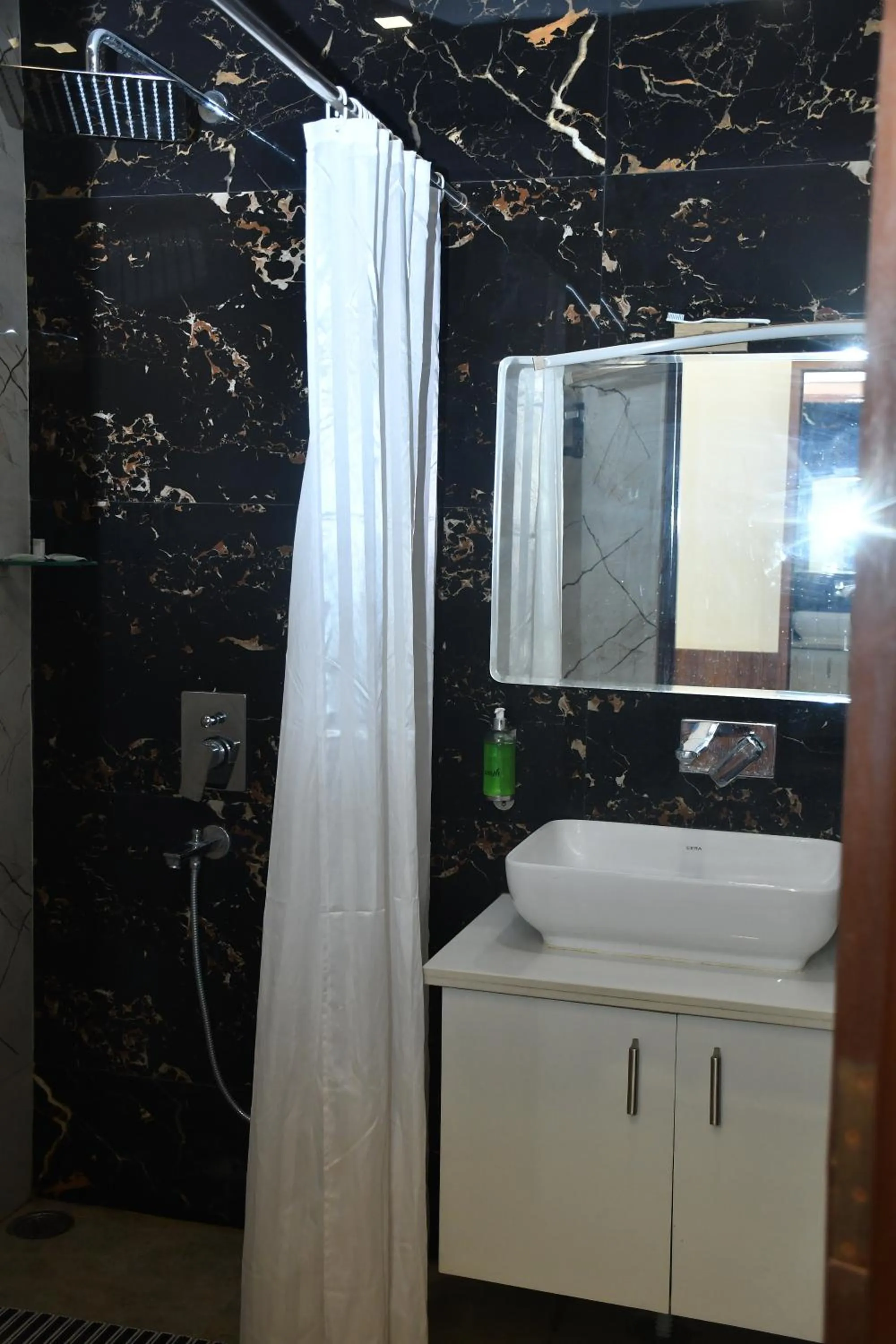 Hotel Le Halcyon Kasauli