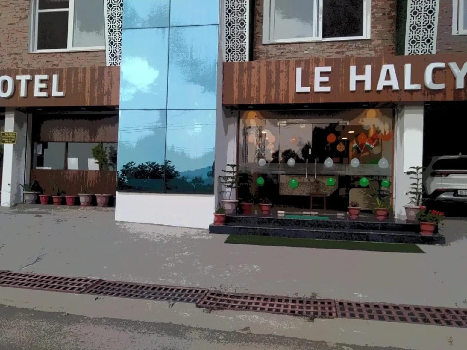 Property logo or sign in Hotel Le Halcyon Kasauli