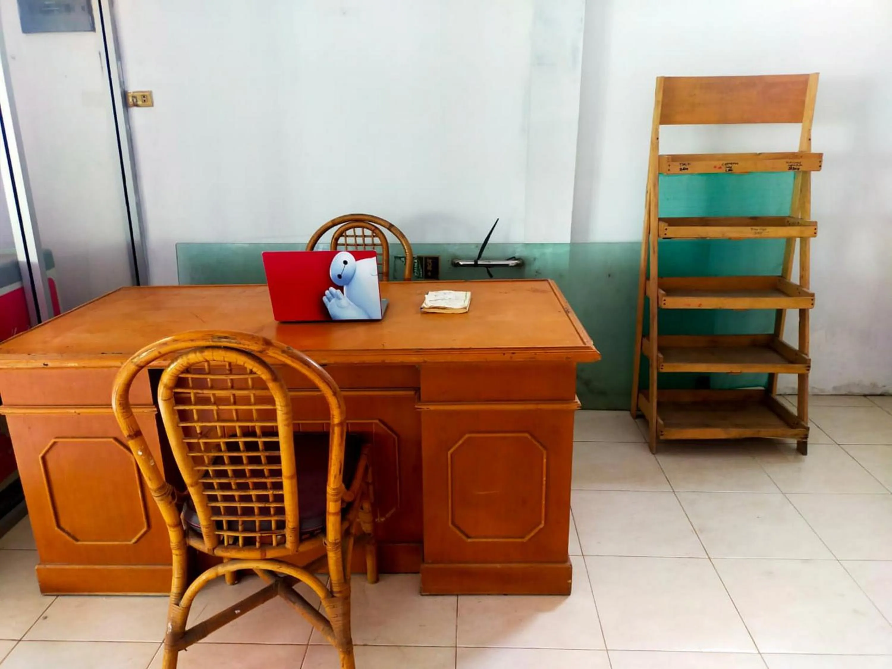 Property building in Ombai Guest House 27 Syariah Mitra RedDoorz