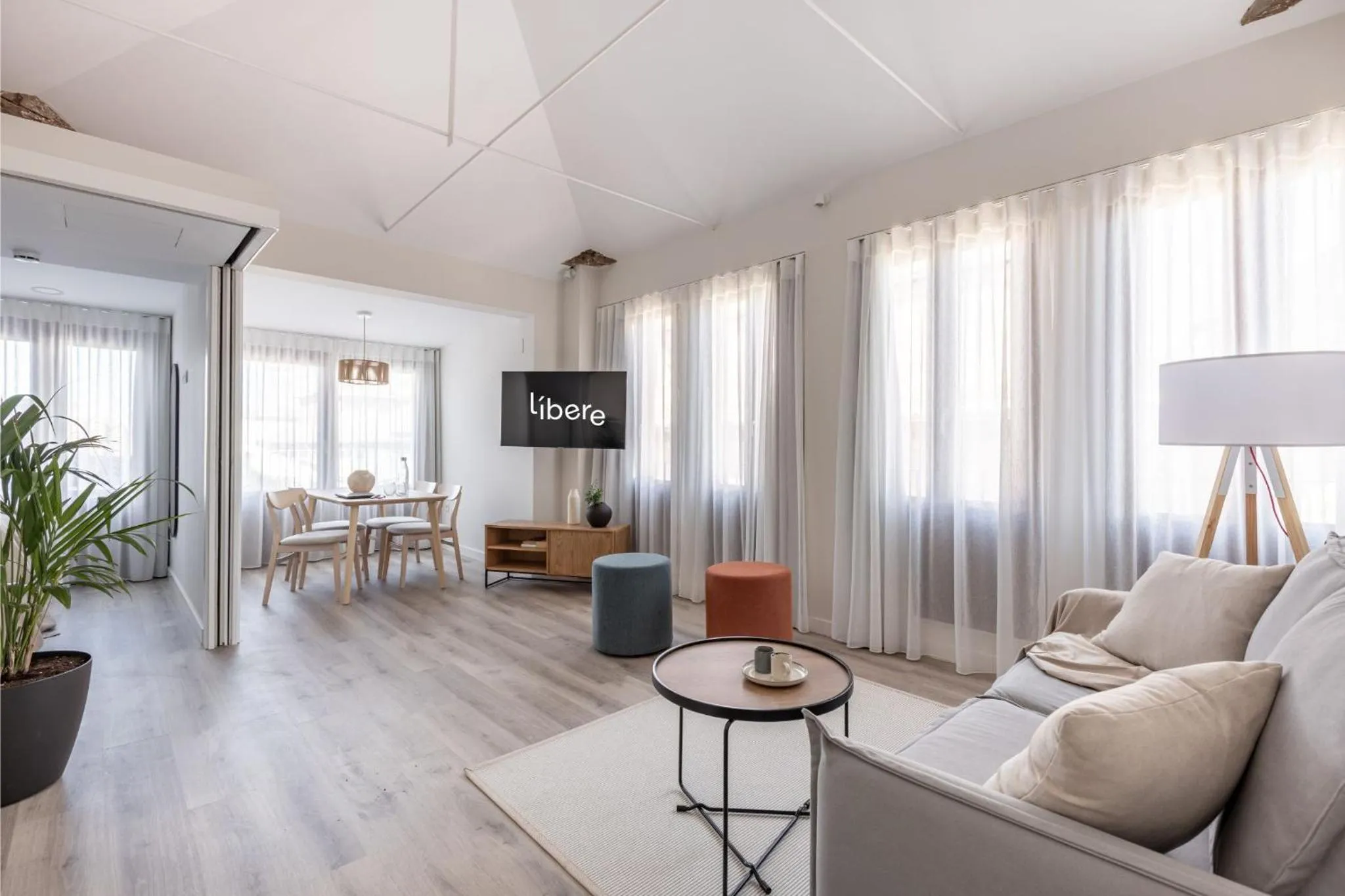 TV and multimedia in Líbere Granada Catedral