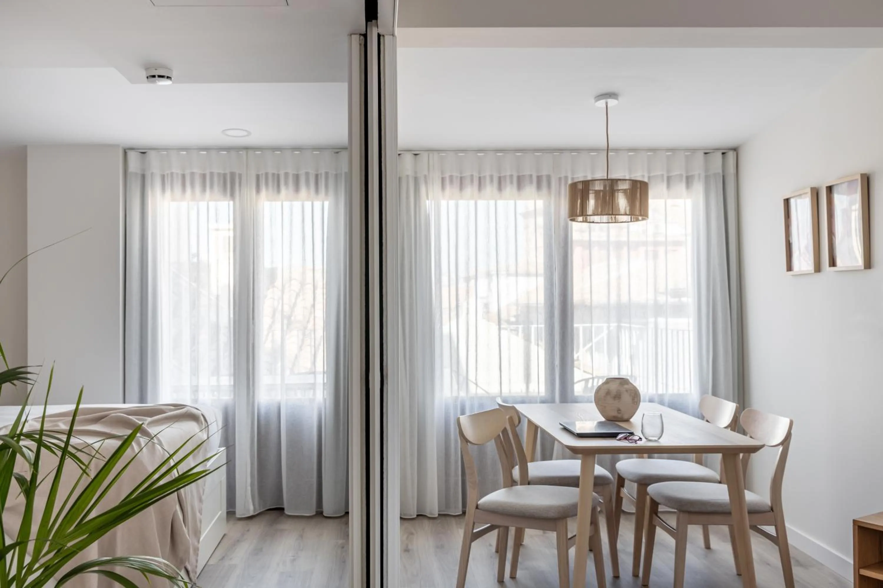 Seating area in Líbere Granada Catedral