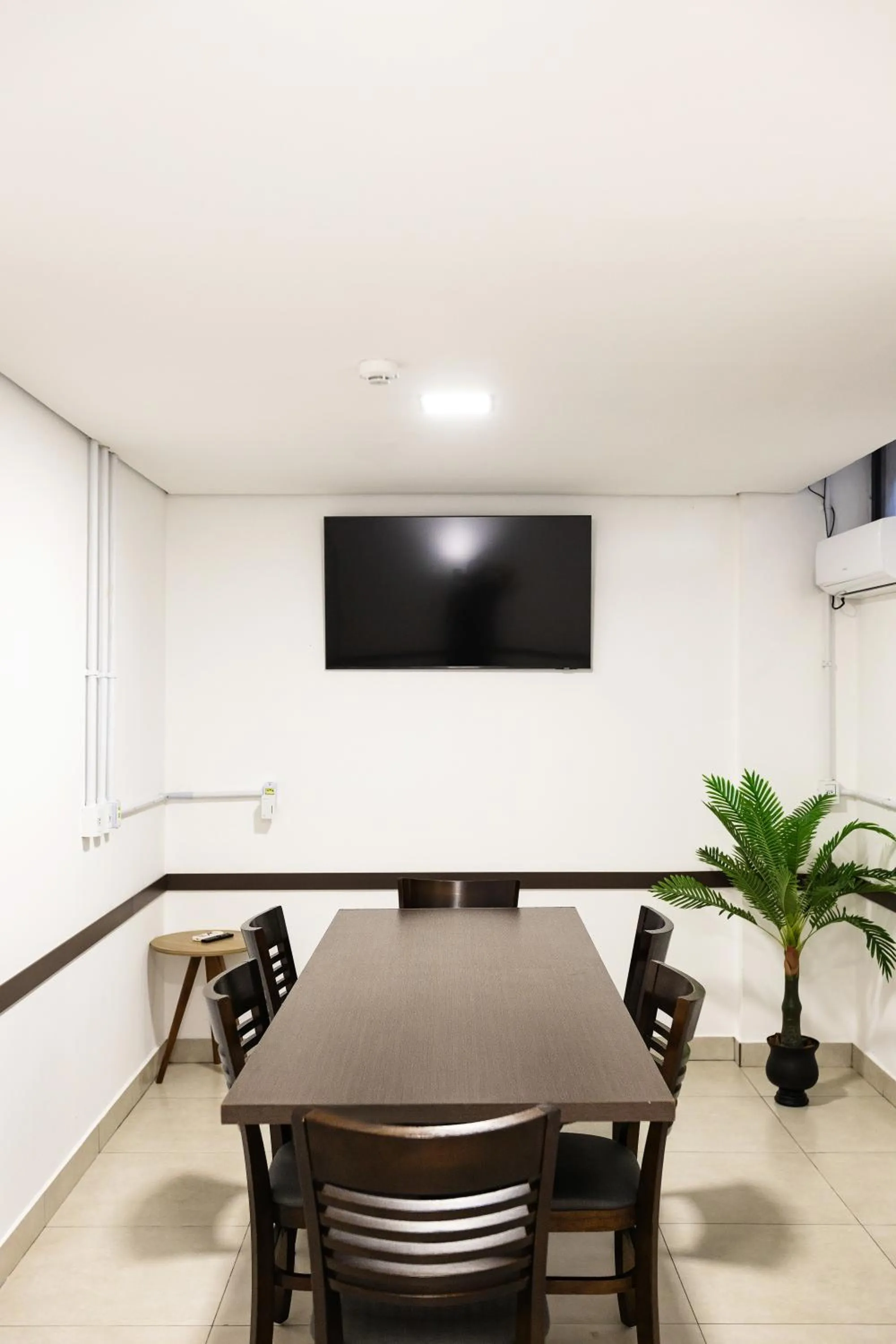 Business facilities in Days Inn By Wyndham Cascavel