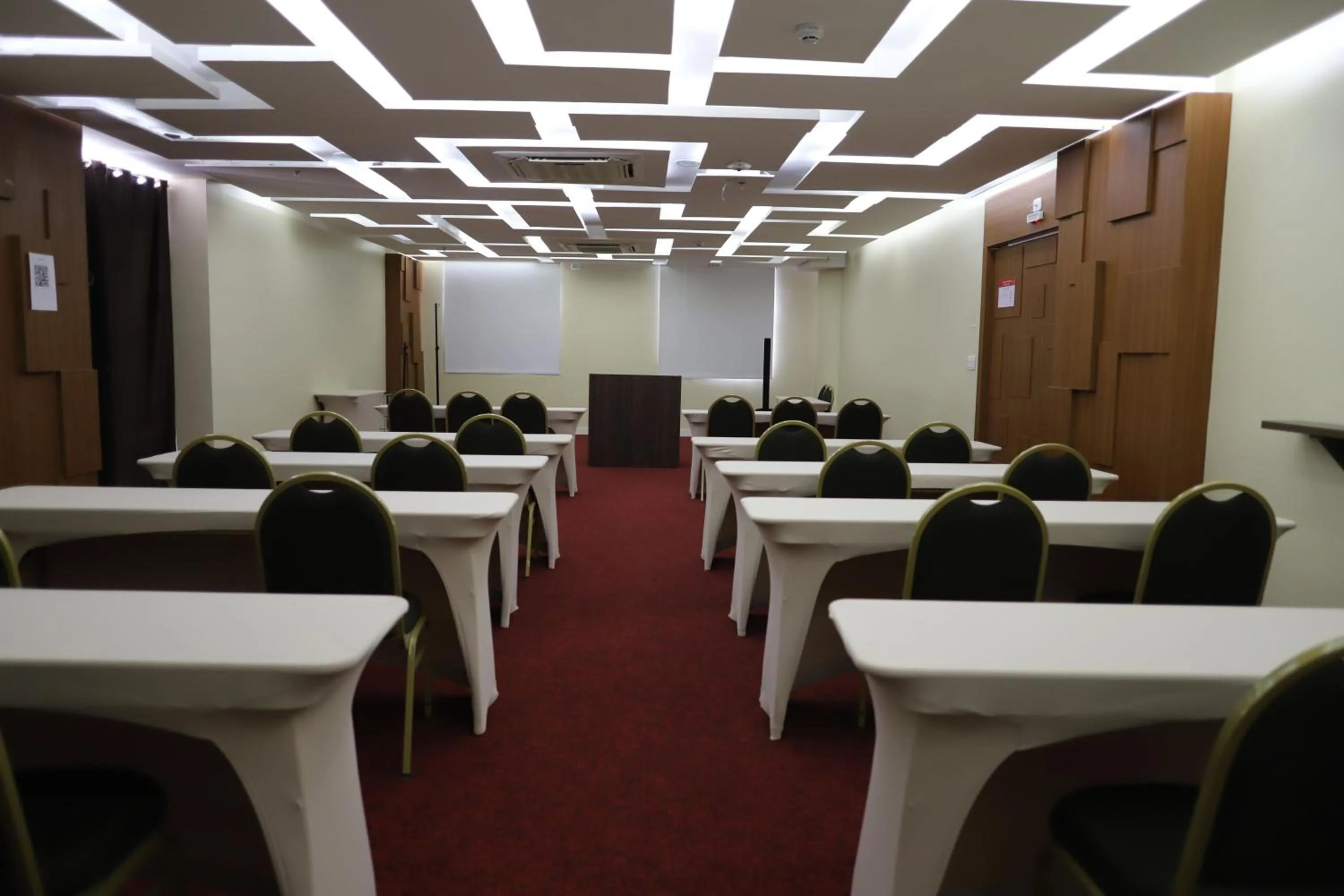 Banquet/Function facilities in Ramada by Wyndham Manaus Torres Center