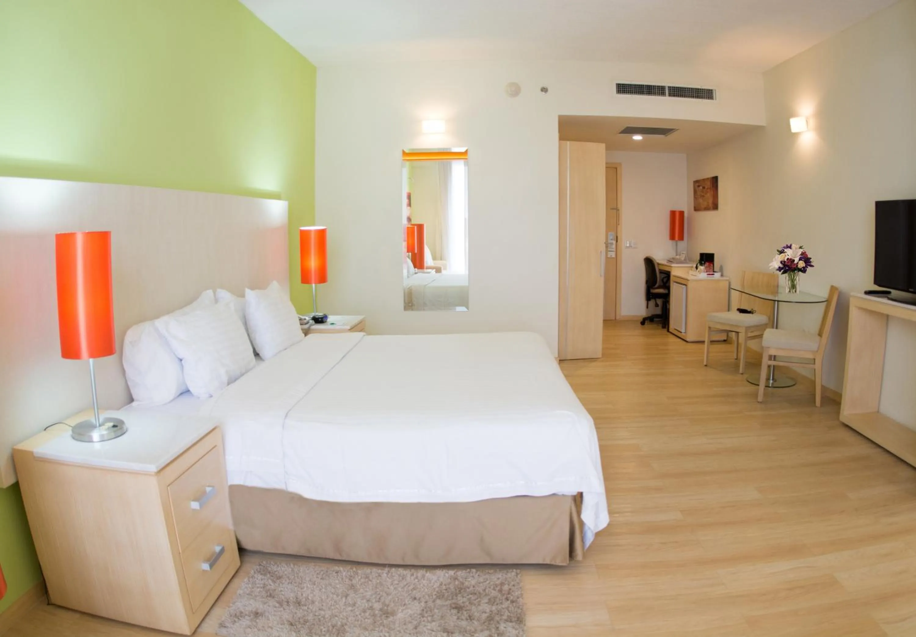 Photo of the whole room, Bed in Bel Air Business Salamanca, Trademark by Wyndham