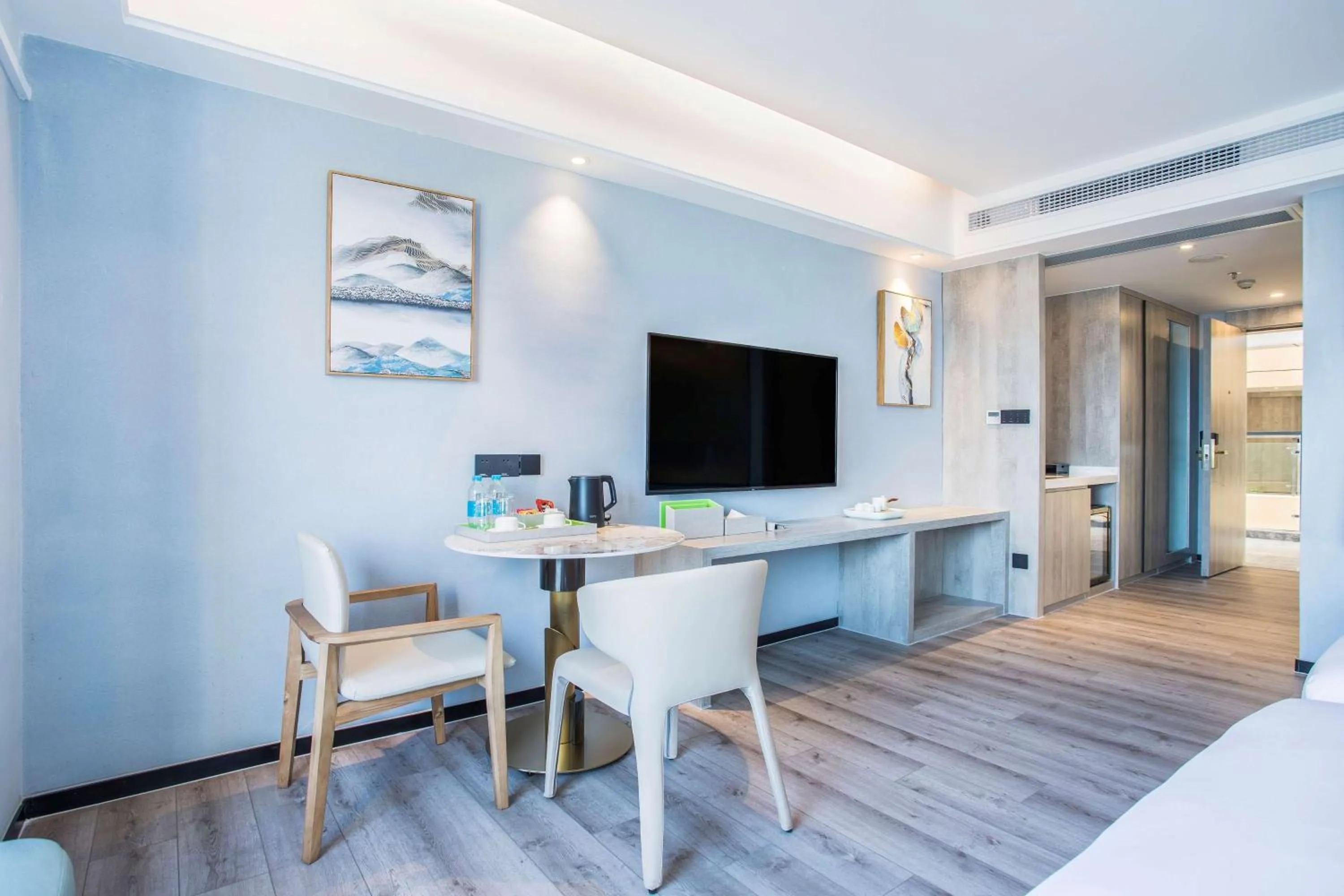 Photo of the whole room in Wyndham Garden Heyuan