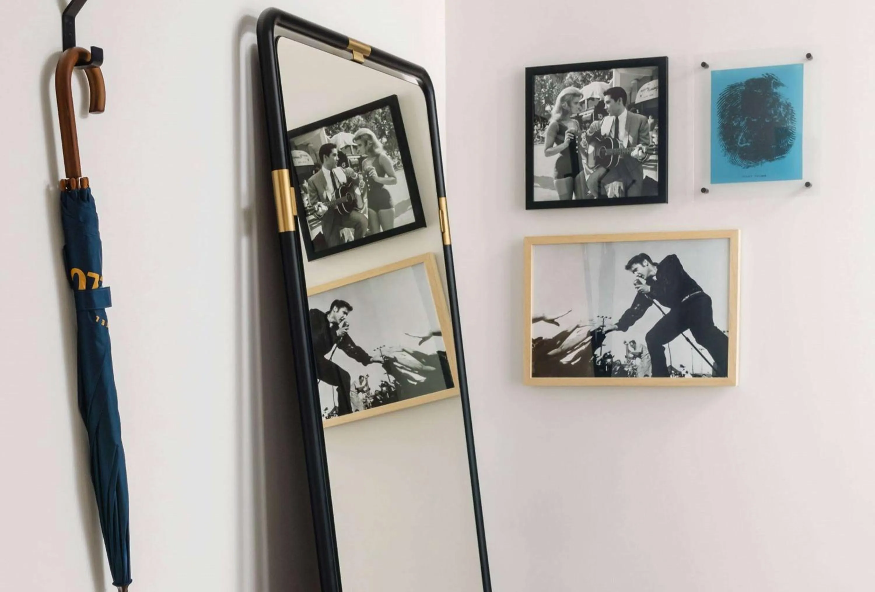 Photo of the whole room in Hotel Tupelo, a Wyndham Hotel