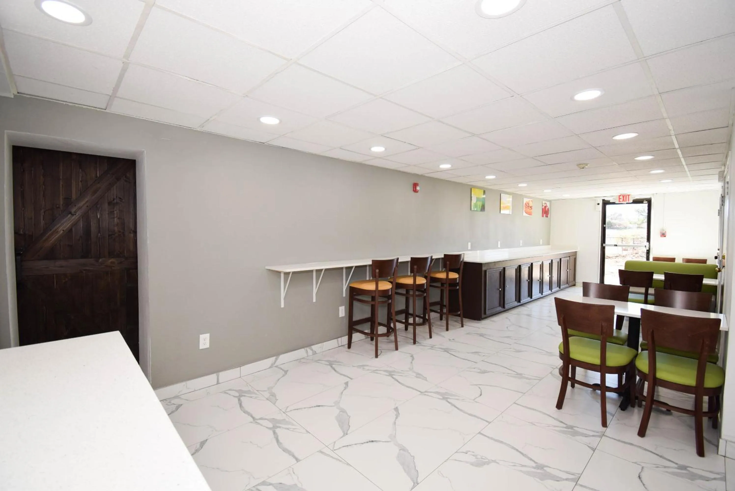 Breakfast in Quality Inn & Suites Sulphur Springs