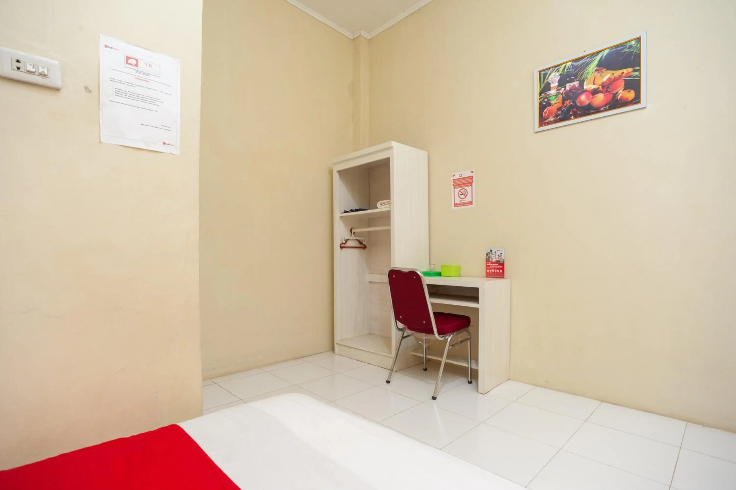 Bed in RedDoorz near Universitas Muhammadiyah Pringsewu