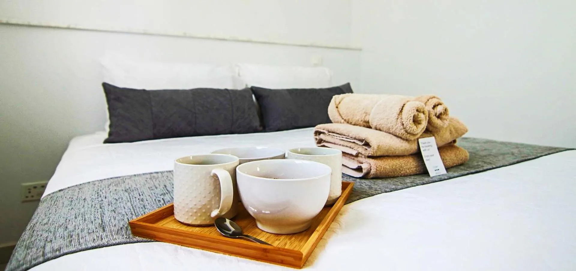 towels, Bed in Phaedrus Living - Seaside Executive Flat Harbour 101