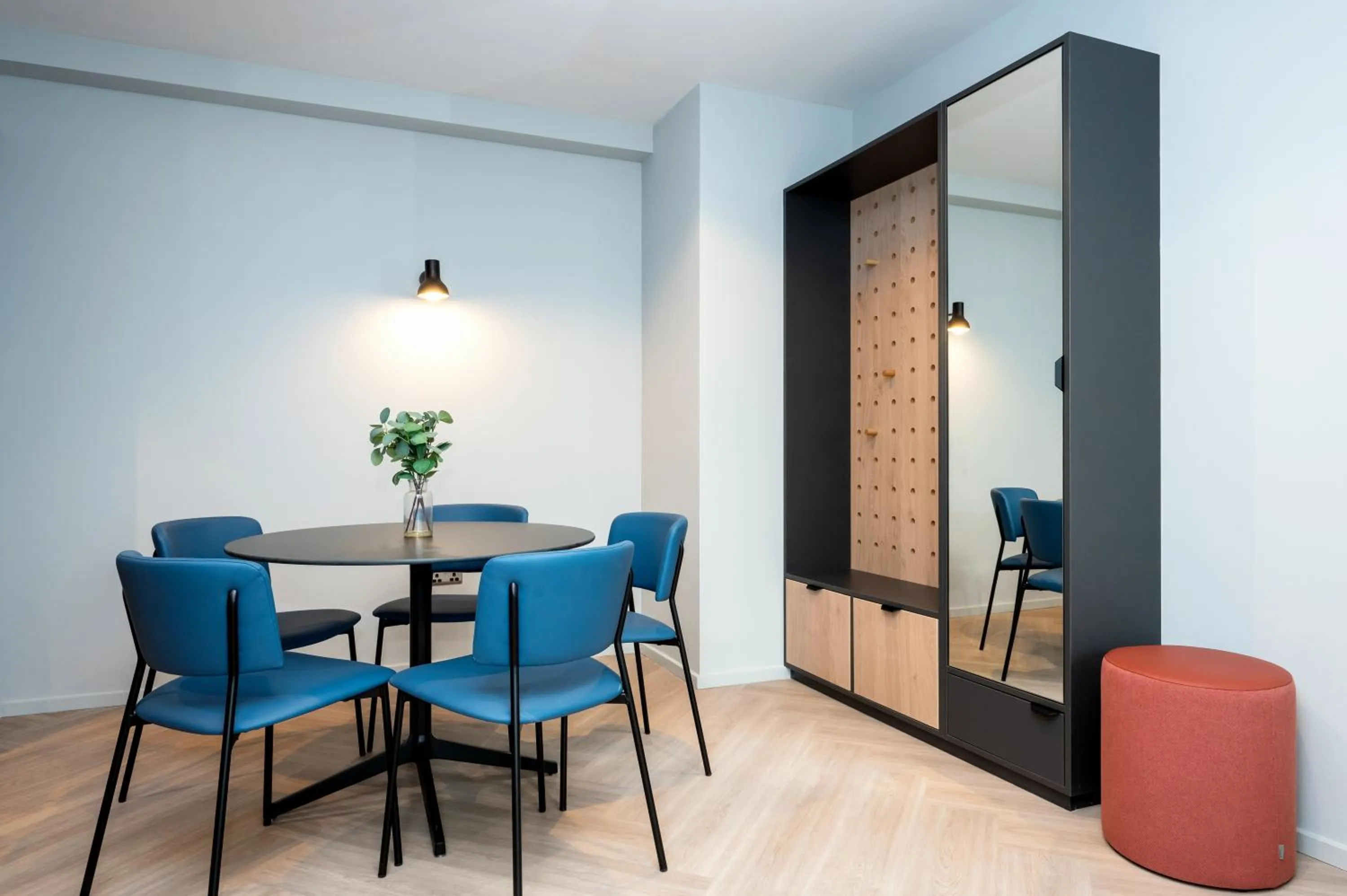 Seating area in Staycity Aparthotels Dublin City Quay