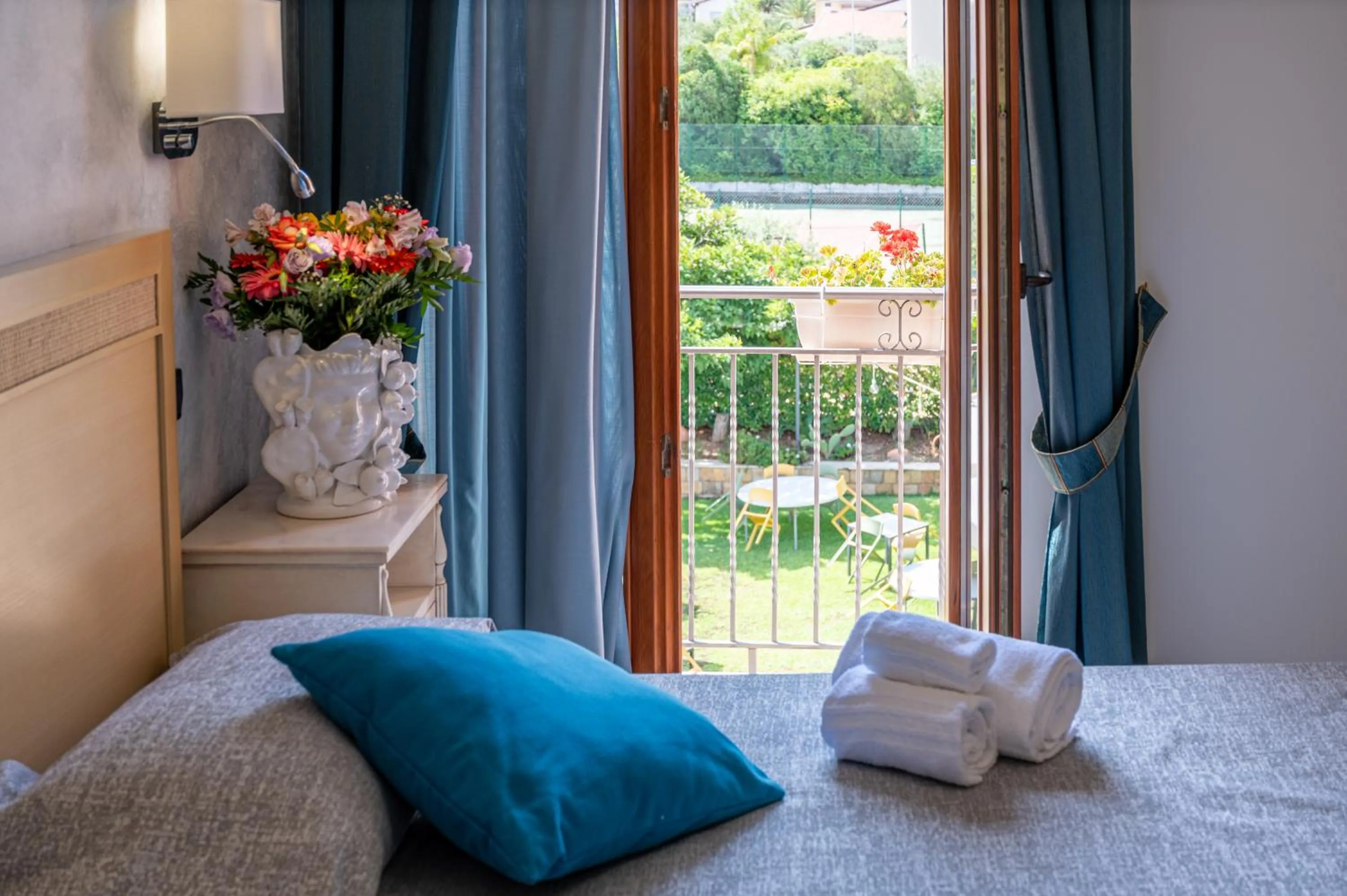 Photo of the whole room, Bed in Hotel Baia Del Capitano